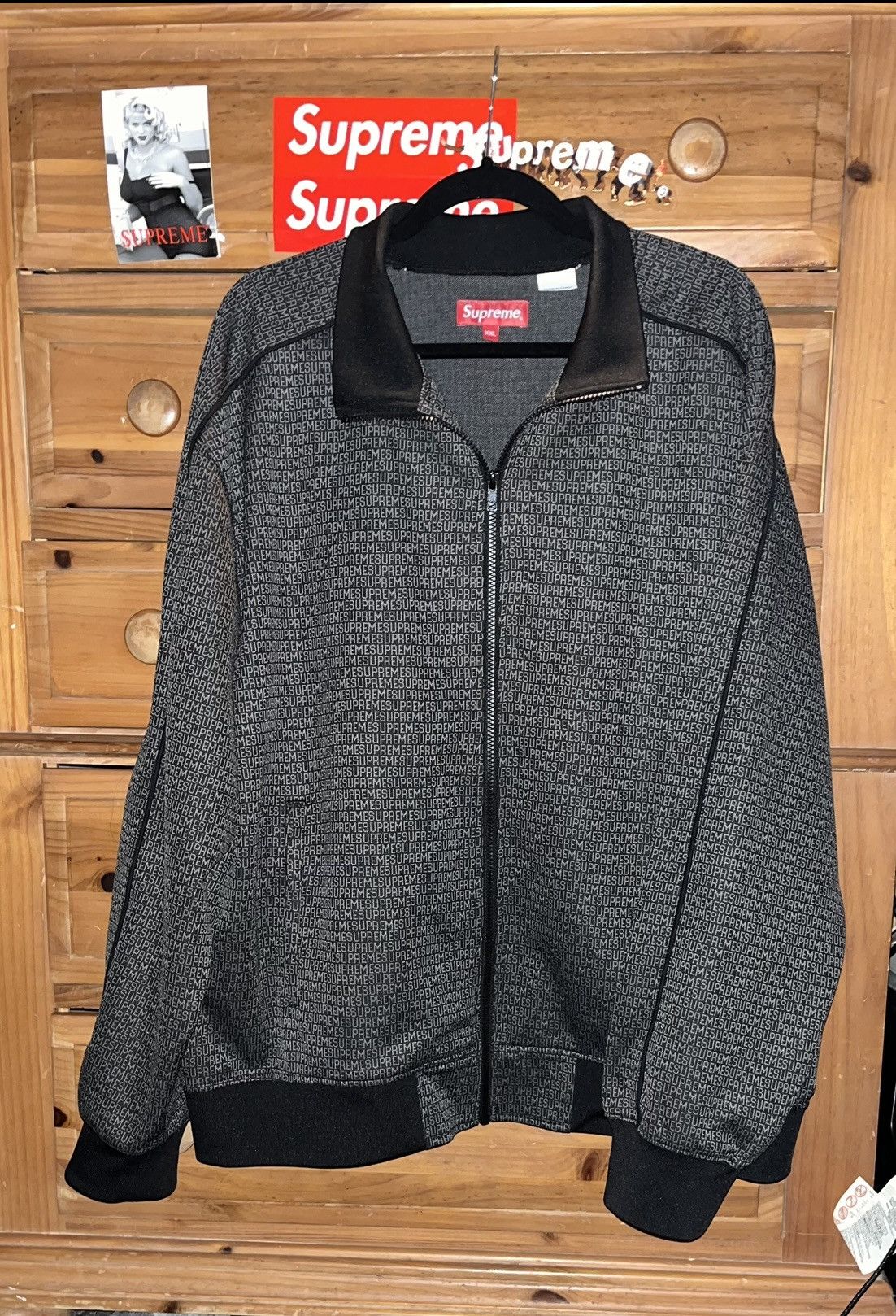 Supreme Repeat Track Jacket | Black | FARFETCH GE