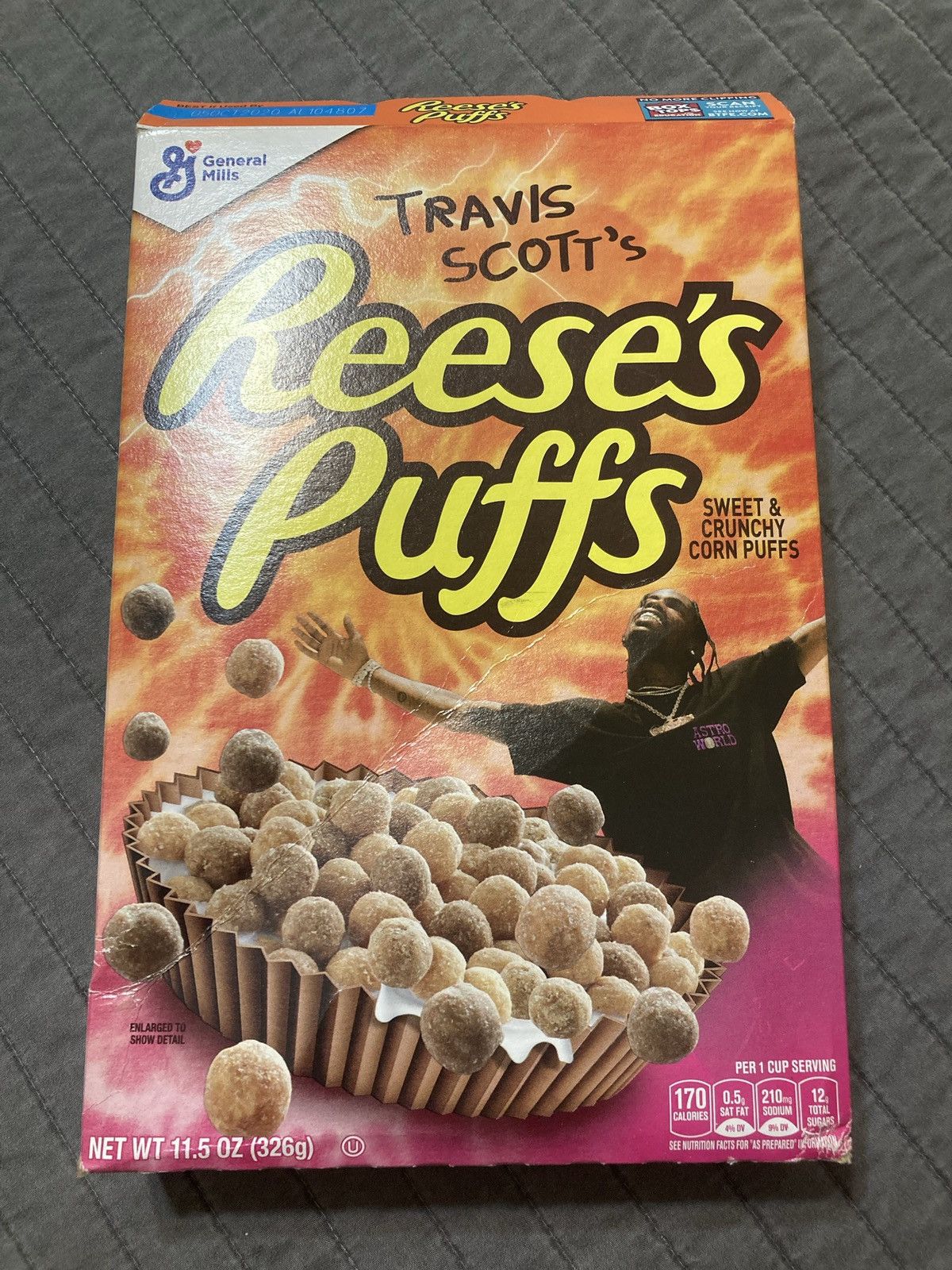 Travis Scott Travis Scott Reese’s Puffs Box No Cereal Small Dent | Grailed