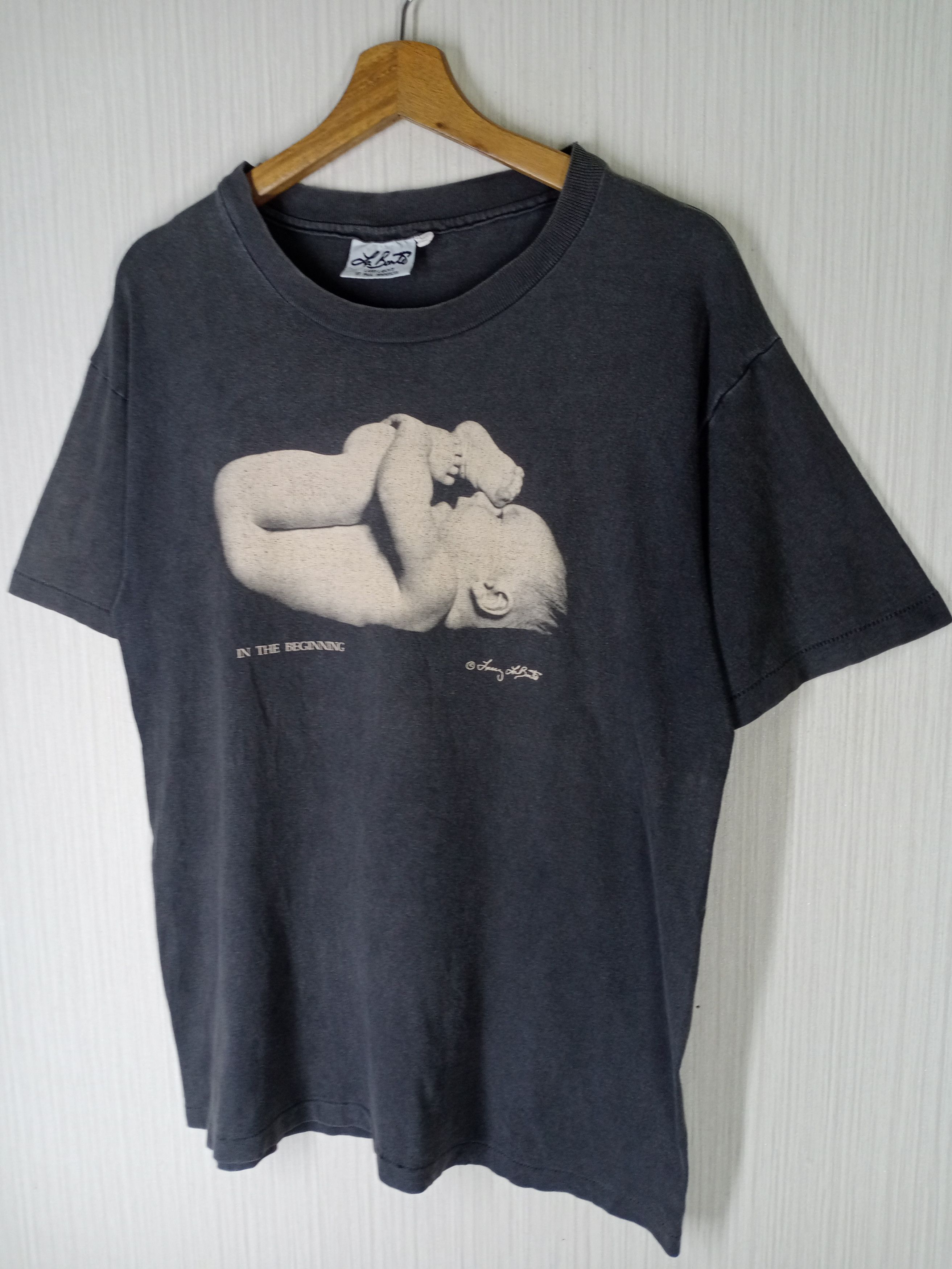 Vintage Rare Vintage 90's Larry Labonte In The Beginning Tshirt Size US M / EU 48-50 / 2 - 7 Thumbnail