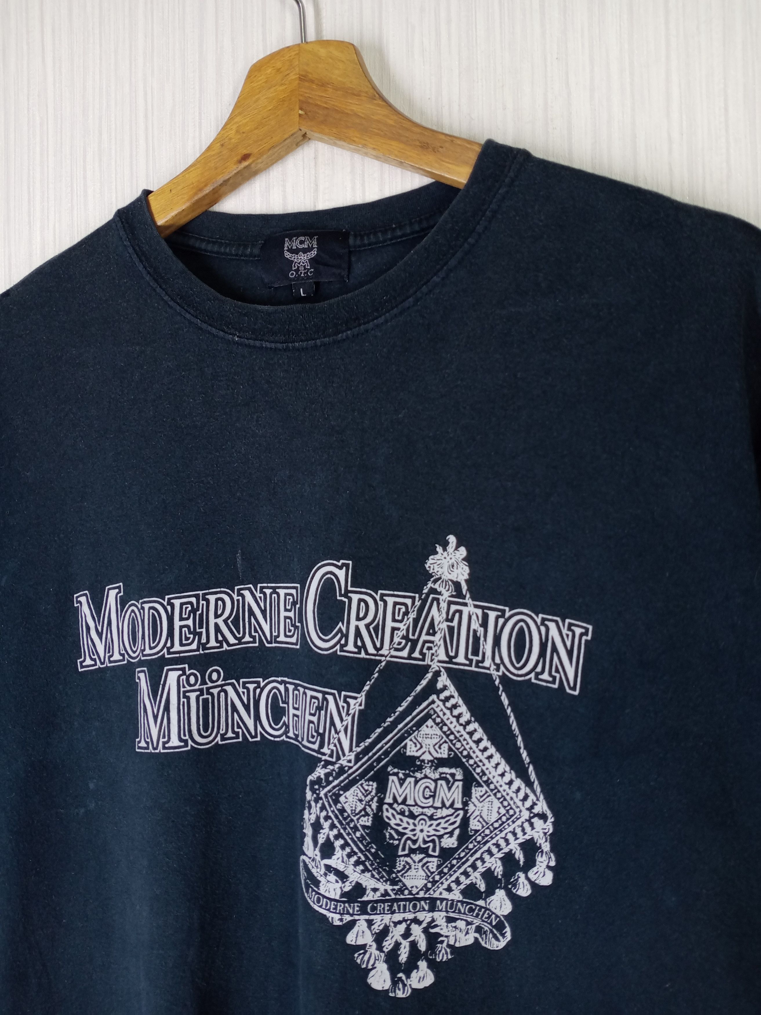 MCM Vintage MCM Big Logo Tshirt Size US L / EU 52-54 / 3 - 2 Thumbnail