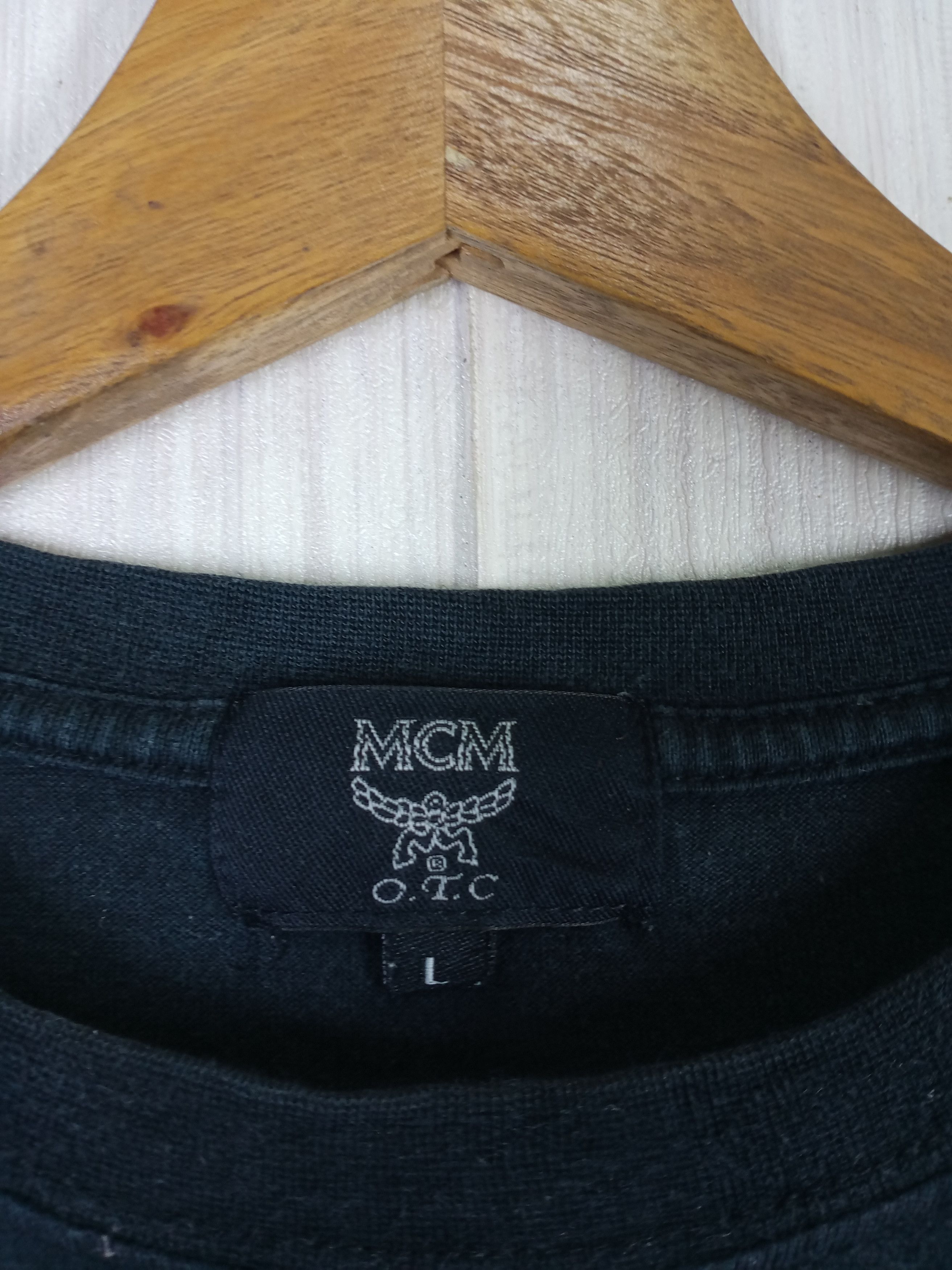 MCM Vintage MCM Big Logo Tshirt Size US L / EU 52-54 / 3 - 4 Thumbnail