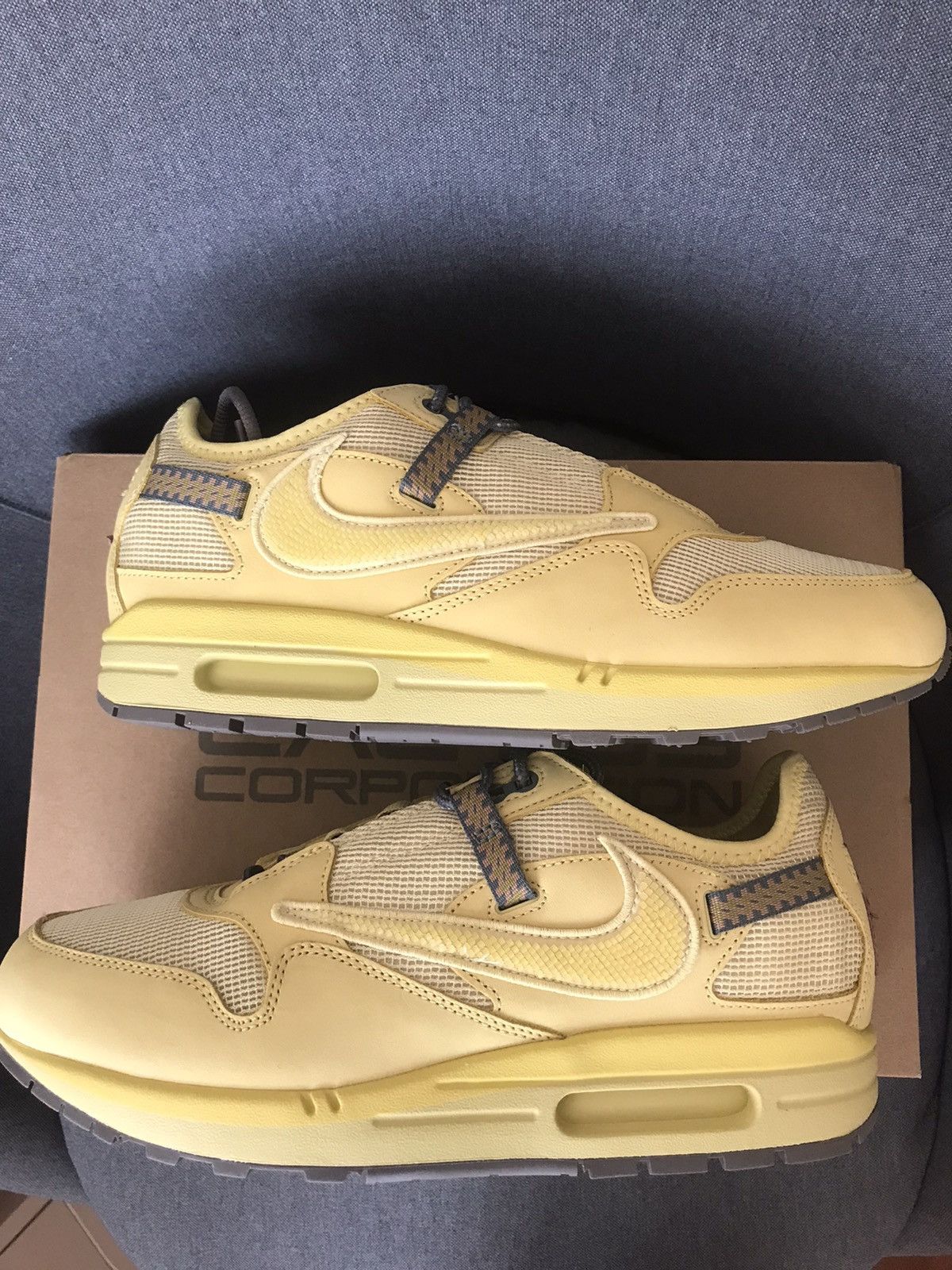 travis scott max 1