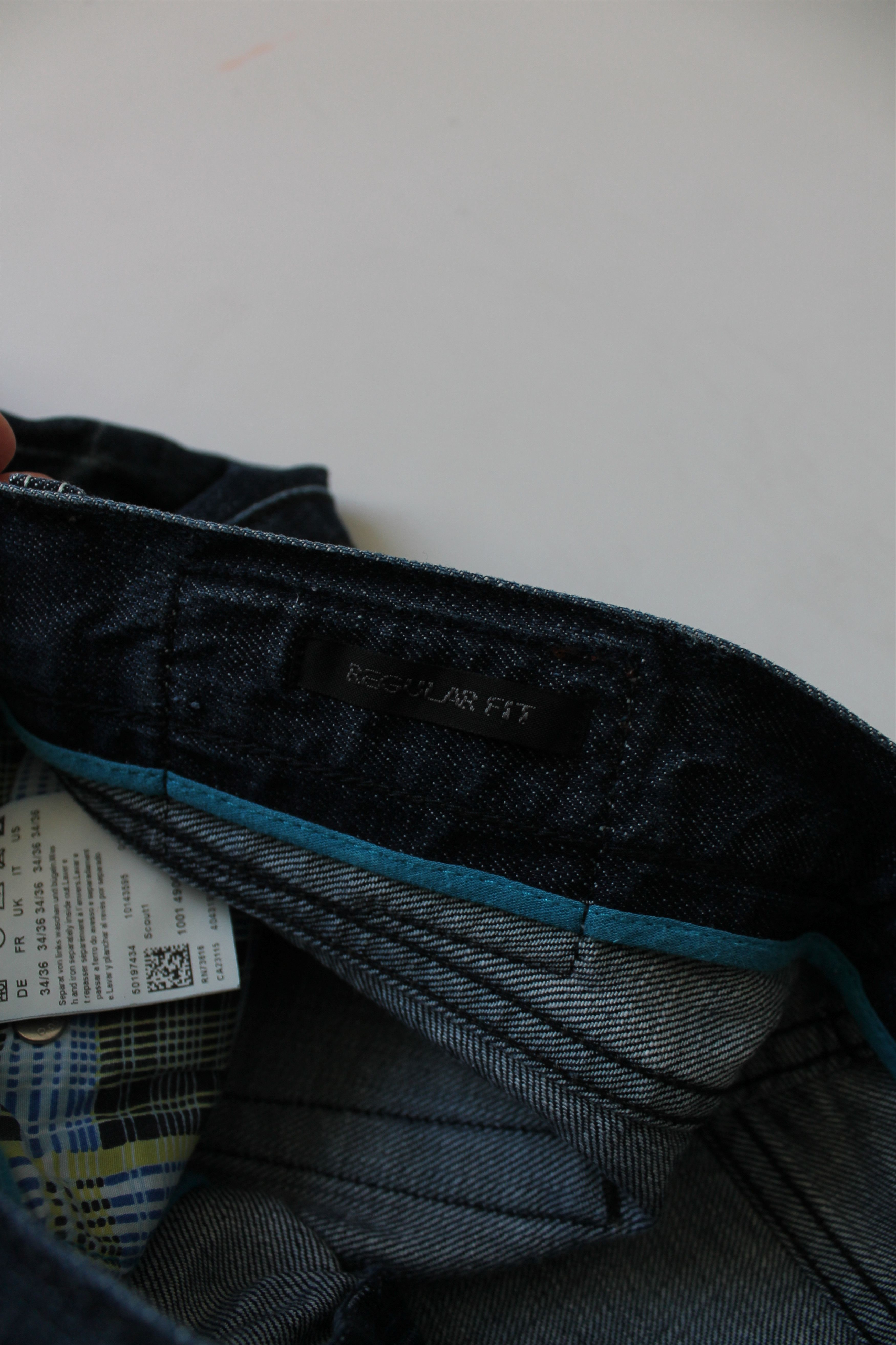 Hugo Boss HUGO BOSS SCOUT1 Regular fit W 34 denim pants faded Size US 34 / EU 50 - 11 Thumbnail