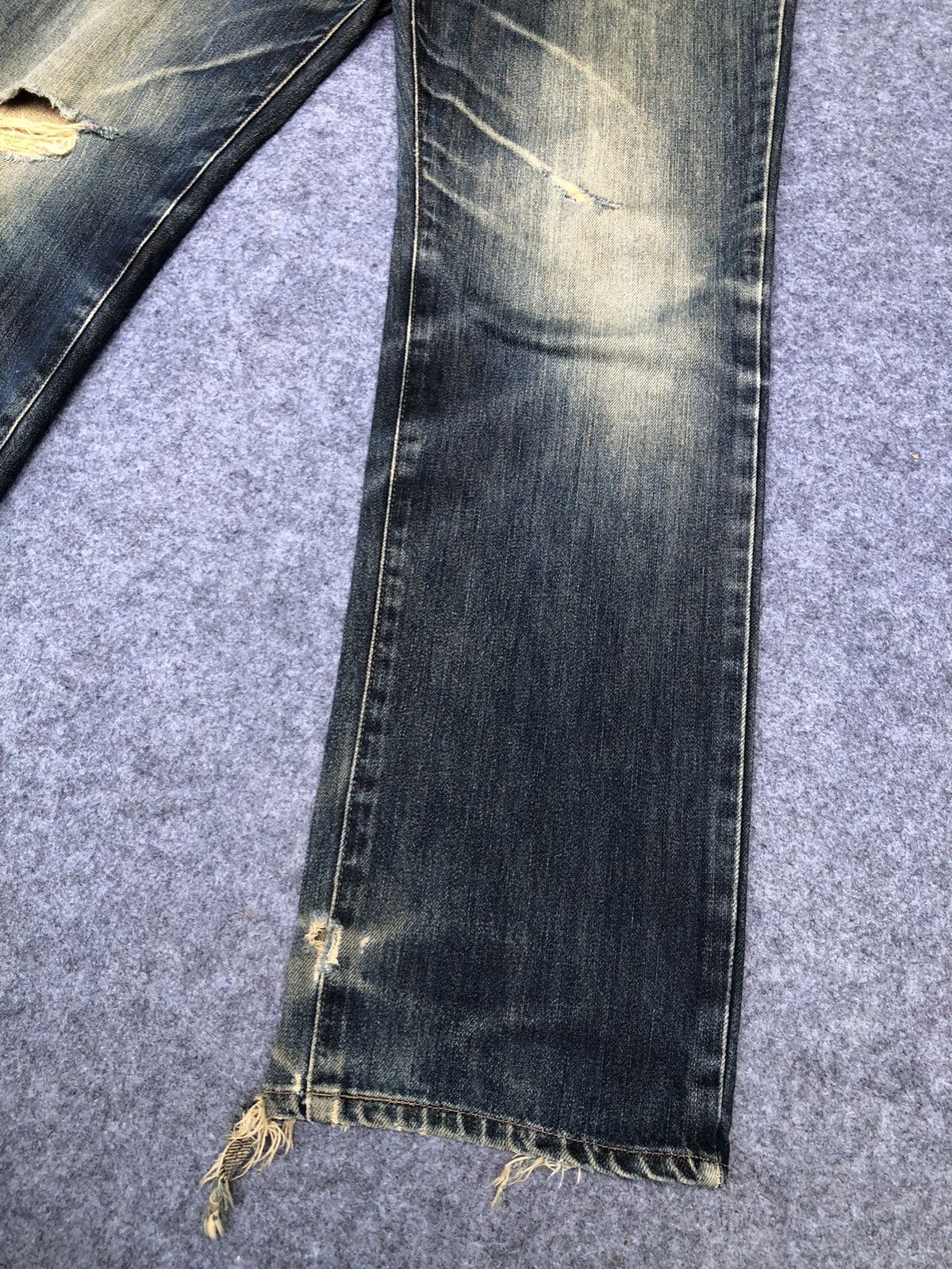 Edwin Last Drop🔥Rare🔥HOT🔥Edwin 403 Distressed Denim jeans Size US 34 / EU 50 - 9 Thumbnail