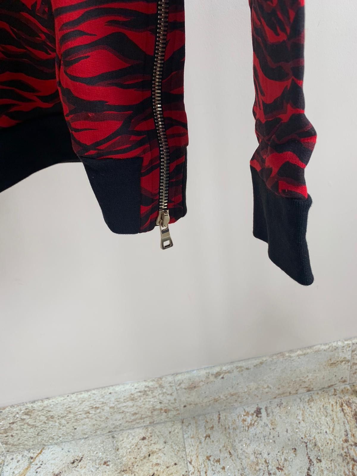 Balmain Tiger Camo Pullover in Red Tiger Camo Size US S / EU 44-46 / 1 - 7 Thumbnail