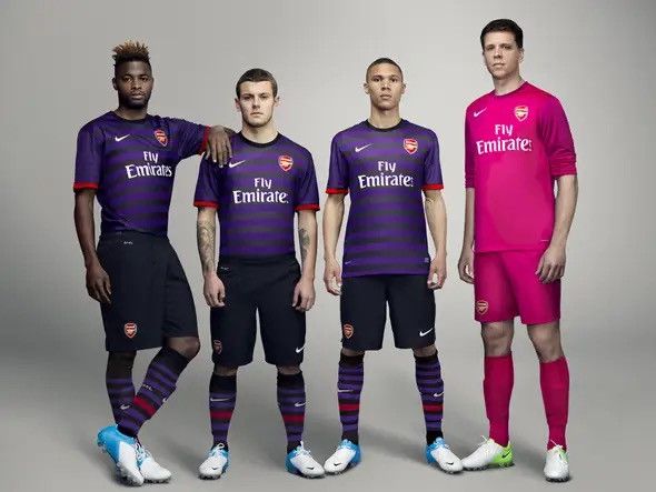 Nike ARSENAL SHORTS 2012/2013 AWAY PLAYER ISSUE Size US 36 / EU 52 - 6 Thumbnail