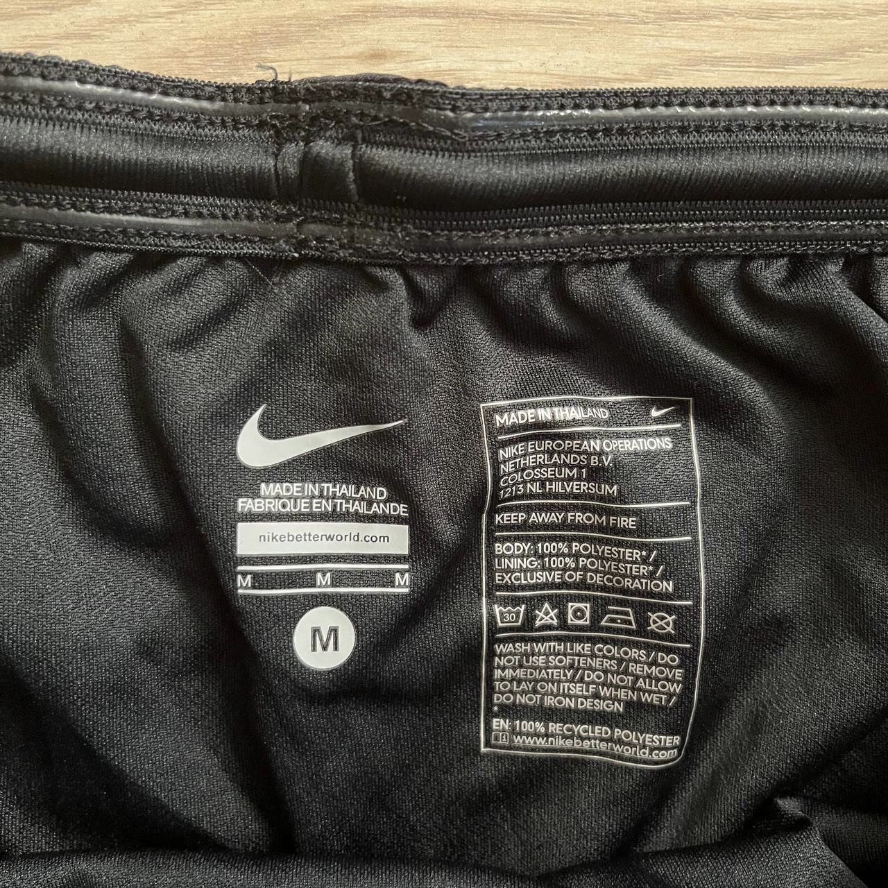 Nike ARSENAL SHORTS 2012/2013 AWAY PLAYER ISSUE Size US 36 / EU 52 - 5 Thumbnail