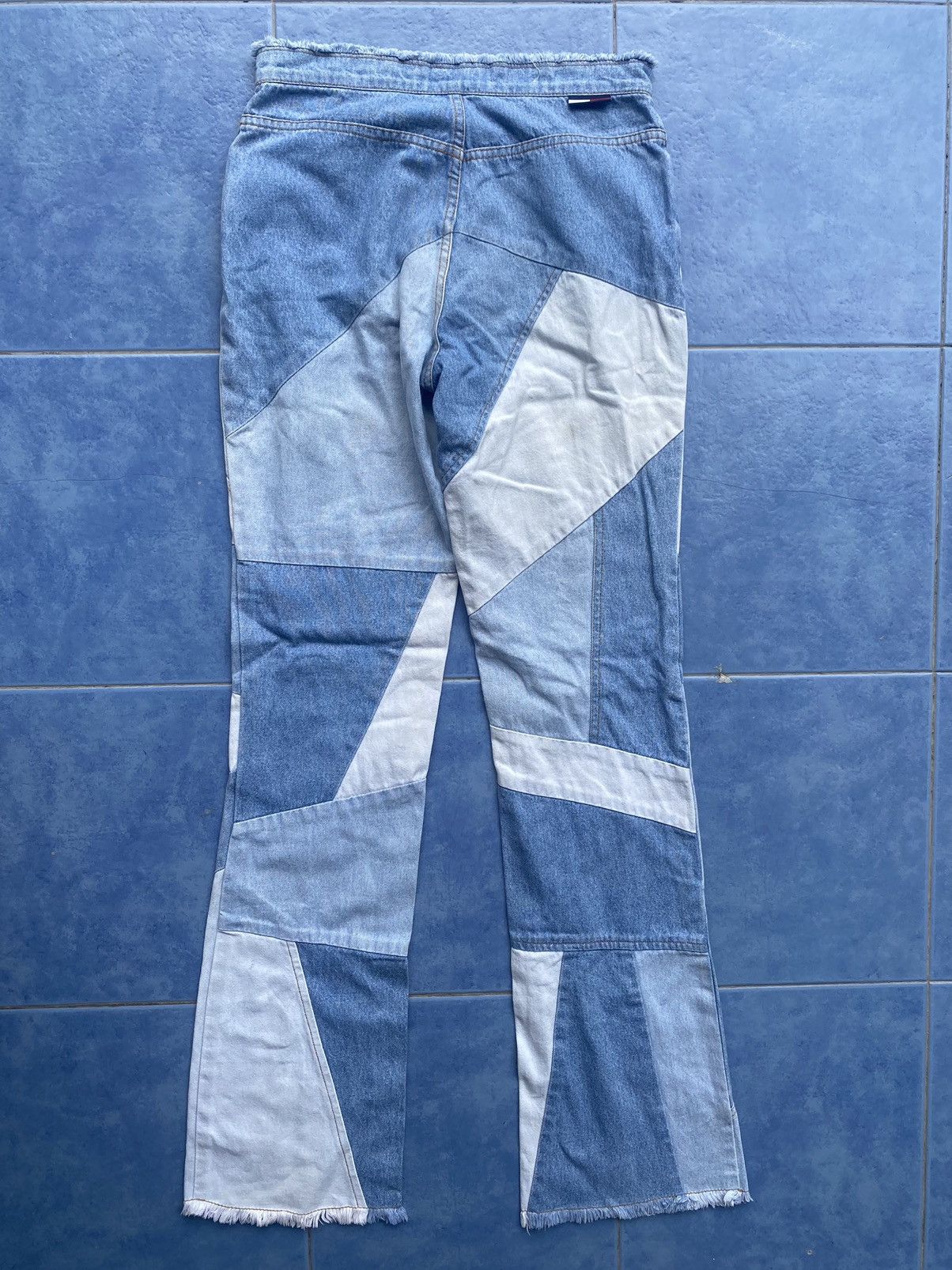 Tommy Hilfiger × Vintage Tommy Jeans Reworked Hagi Like Denim Size US 28 / EU 44 - 2 Thumbnail