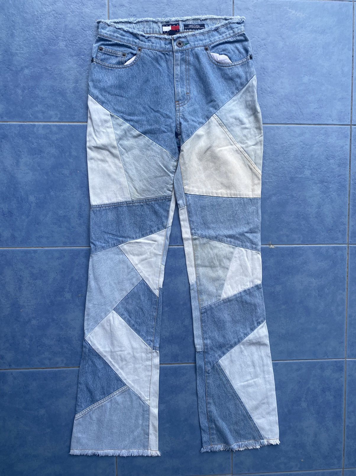 Tommy Hilfiger × Vintage Tommy Jeans Reworked Hagi Like Denim Size US 28 / EU 44 - 1 Thumbnail