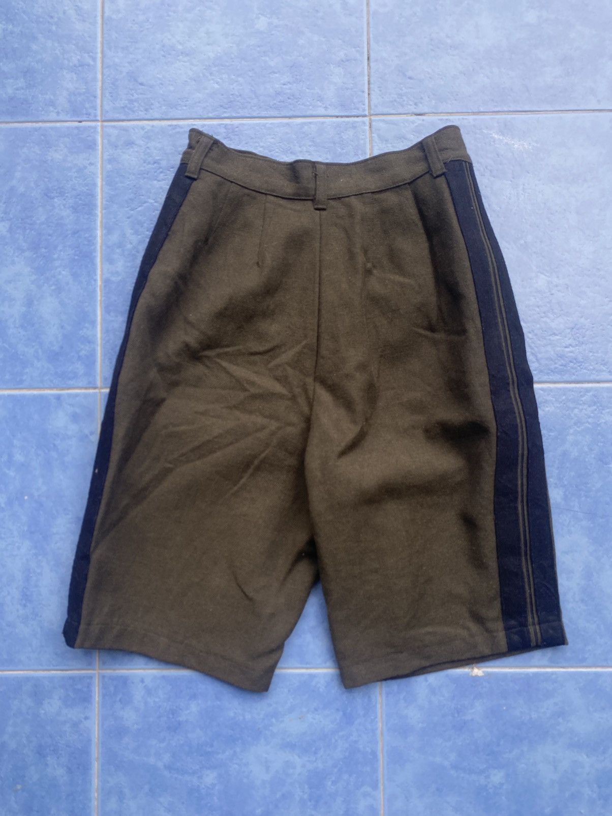 Jean Paul Gaultier × Vintage JPG Sideline Green Wool Shorts Size US 26 / EU 42 - 2 Thumbnail