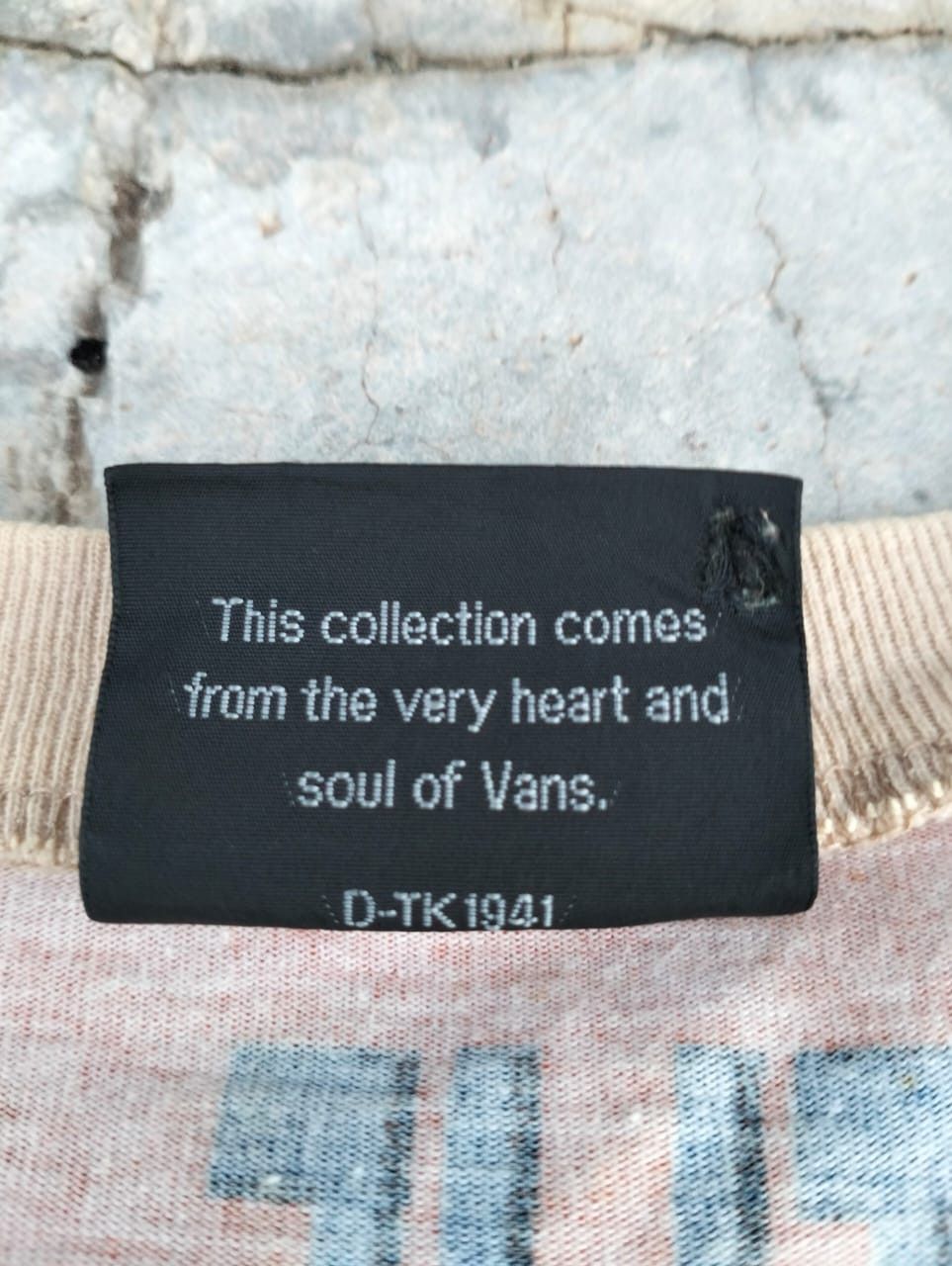 Vans Vintage X Rare X Vans Overprint Tee X Streetwear Size US L / EU 52-54 / 3 - 3 Thumbnail