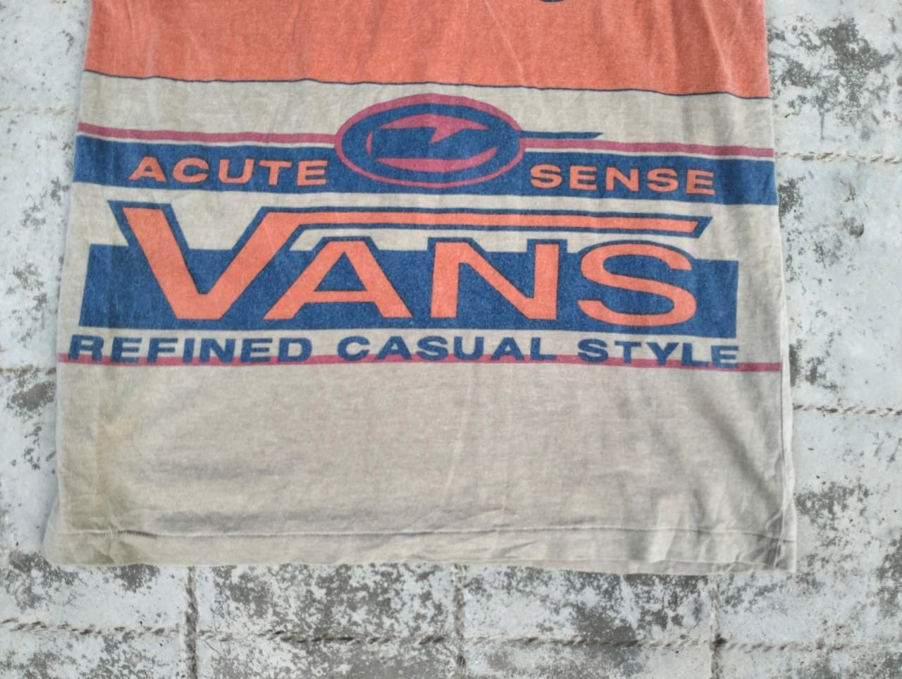 Vans Vintage X Rare X Vans Overprint Tee X Streetwear Size US L / EU 52-54 / 3 - 7 Thumbnail