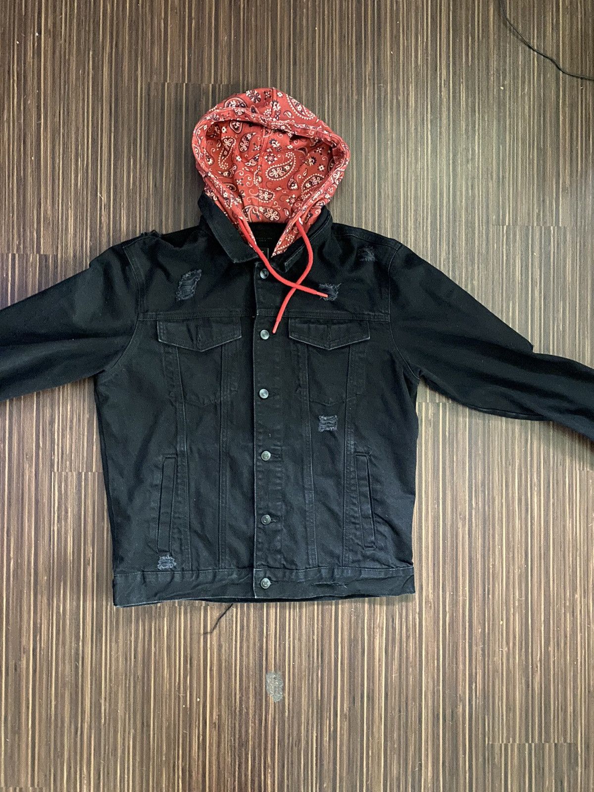 Black hoodie with red hood deals