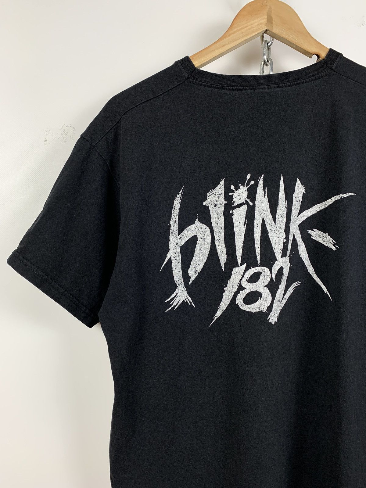 Band Tees Vintage Blink 182 Black T-Shirt Size US L / EU 52-54 / 3 - 6 Thumbnail