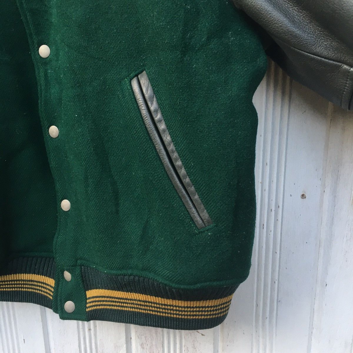 Japanese Brand × Vintage Vintage Conquista De La Moda Mens Bigi Varsity Leather Size US L / EU 52-54 / 3 - 8 Thumbnail