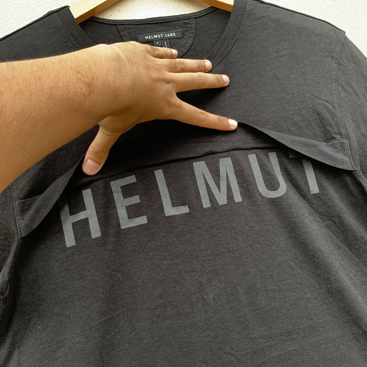 Helmut Lang HELMUT LANG NICE DESIGN T-SHIRT Size US S / EU 44-46 / 1 - 5 Thumbnail