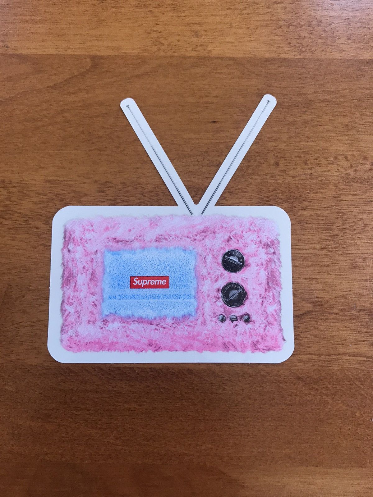 Supreme Supreme TV Sticker Size ONE SIZE - 1 Preview