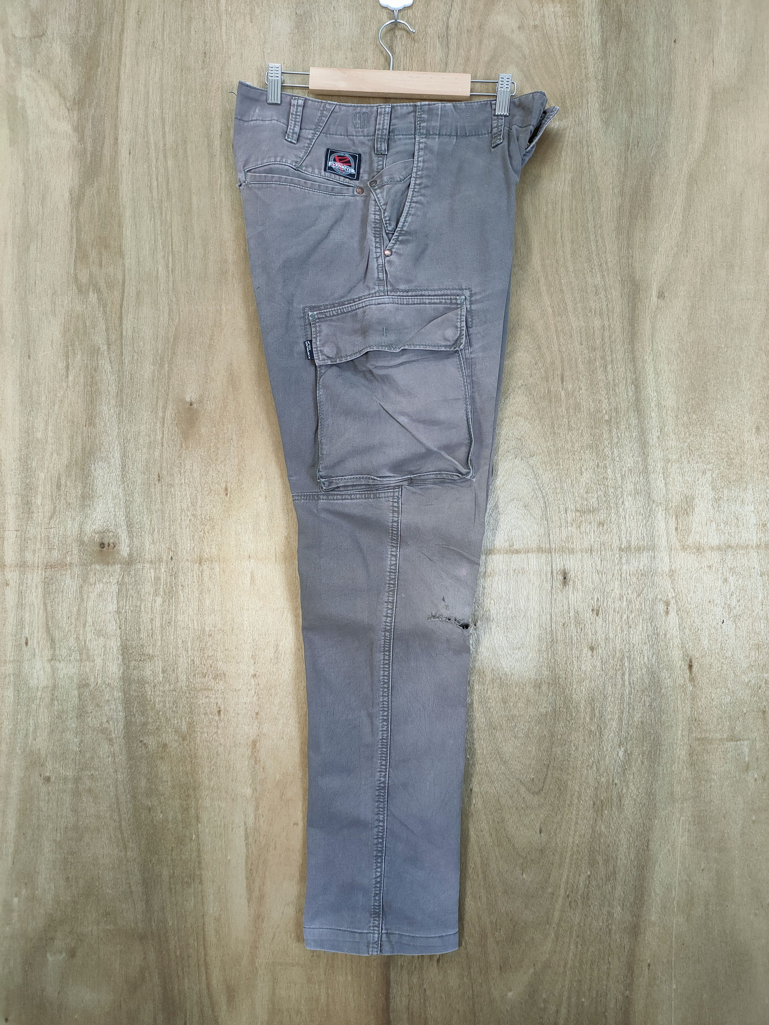 Japanese Brand EVENRIVER FADED WORKWEAR CARGO PANTS Size US 34 / EU 50 - 11 Thumbnail
