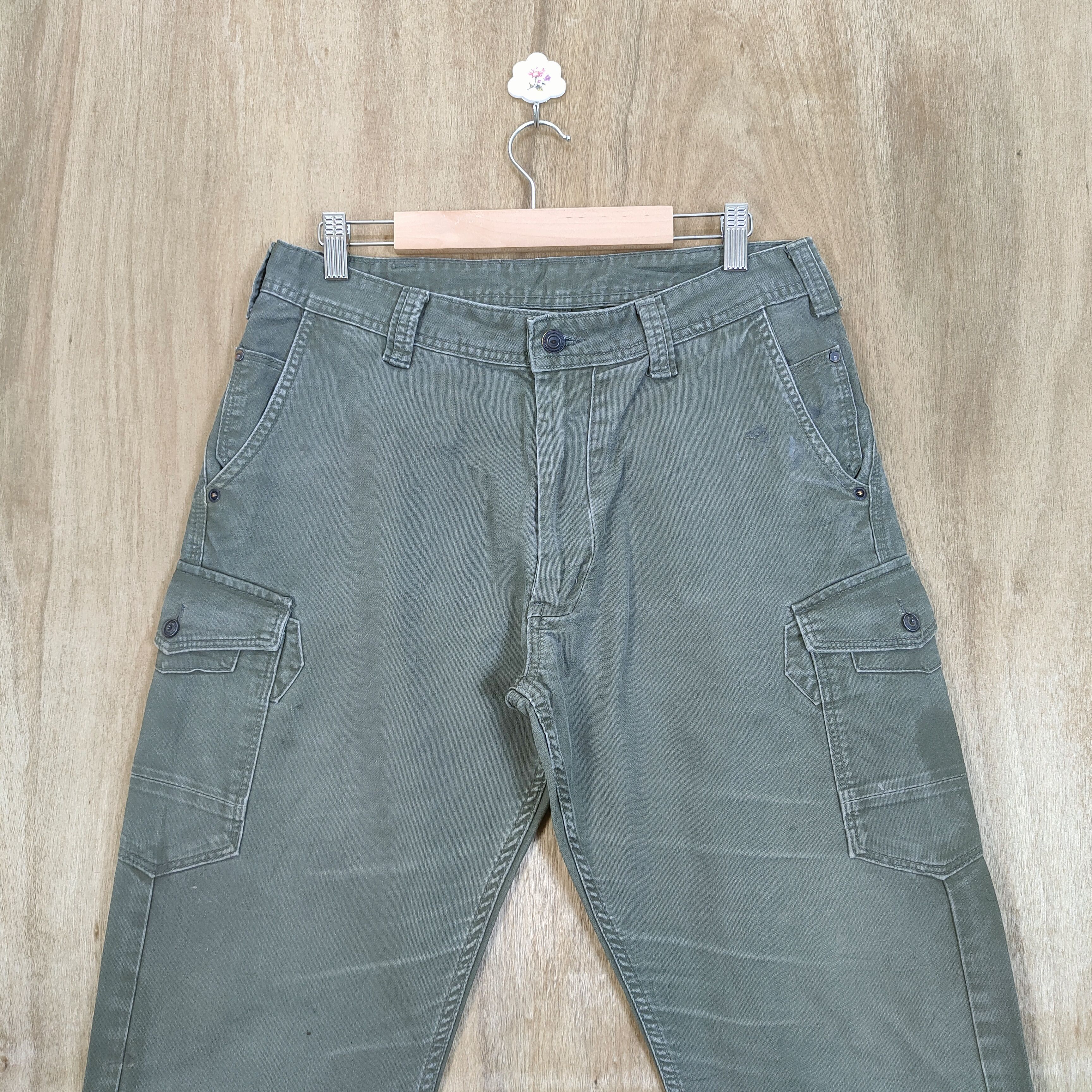 Japanese Brand EVENRIVER FADED DISTRESSED CARGO PANTS Size US 32 / EU 48 - 2 Thumbnail