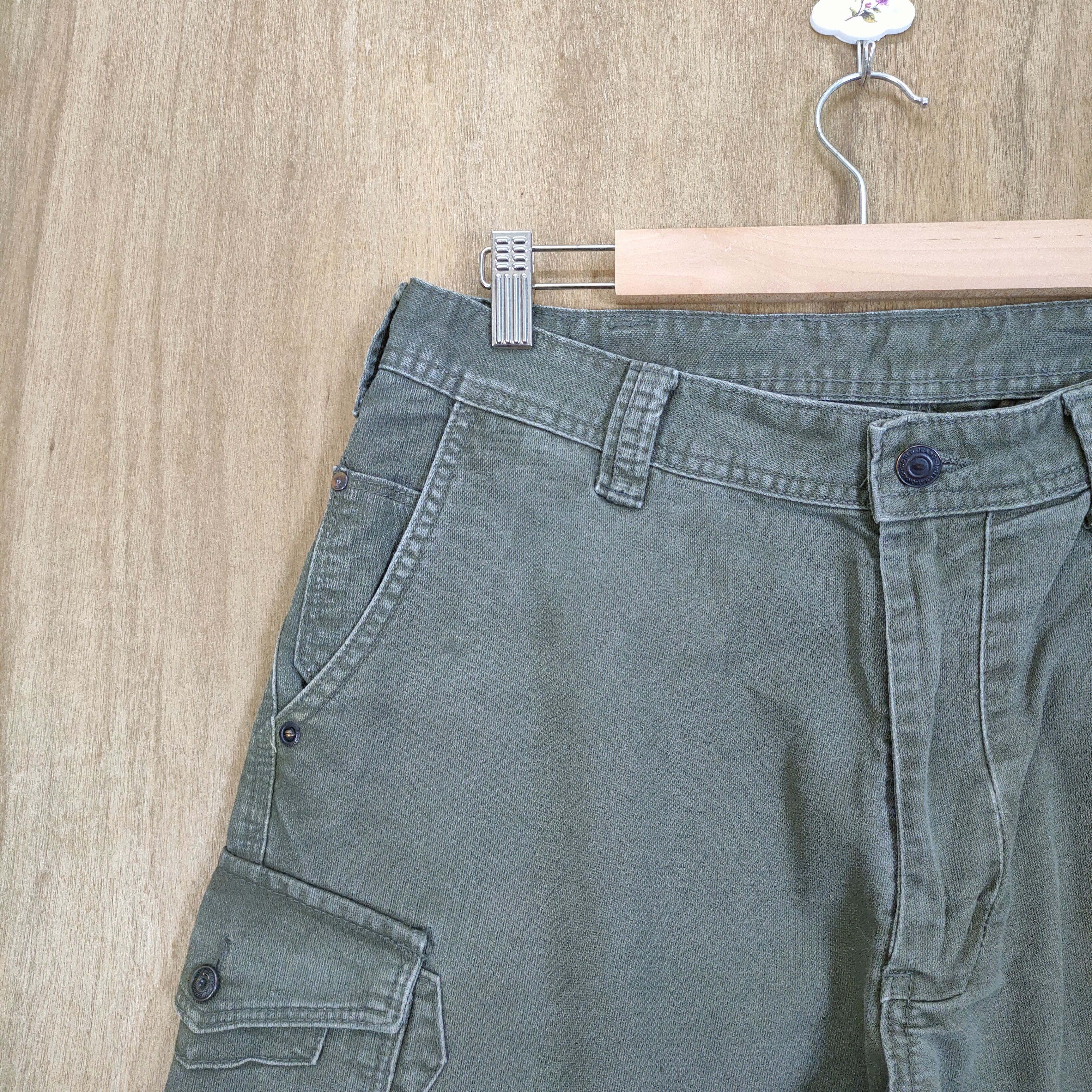 Japanese Brand EVENRIVER FADED DISTRESSED CARGO PANTS Size US 32 / EU 48 - 6 Thumbnail
