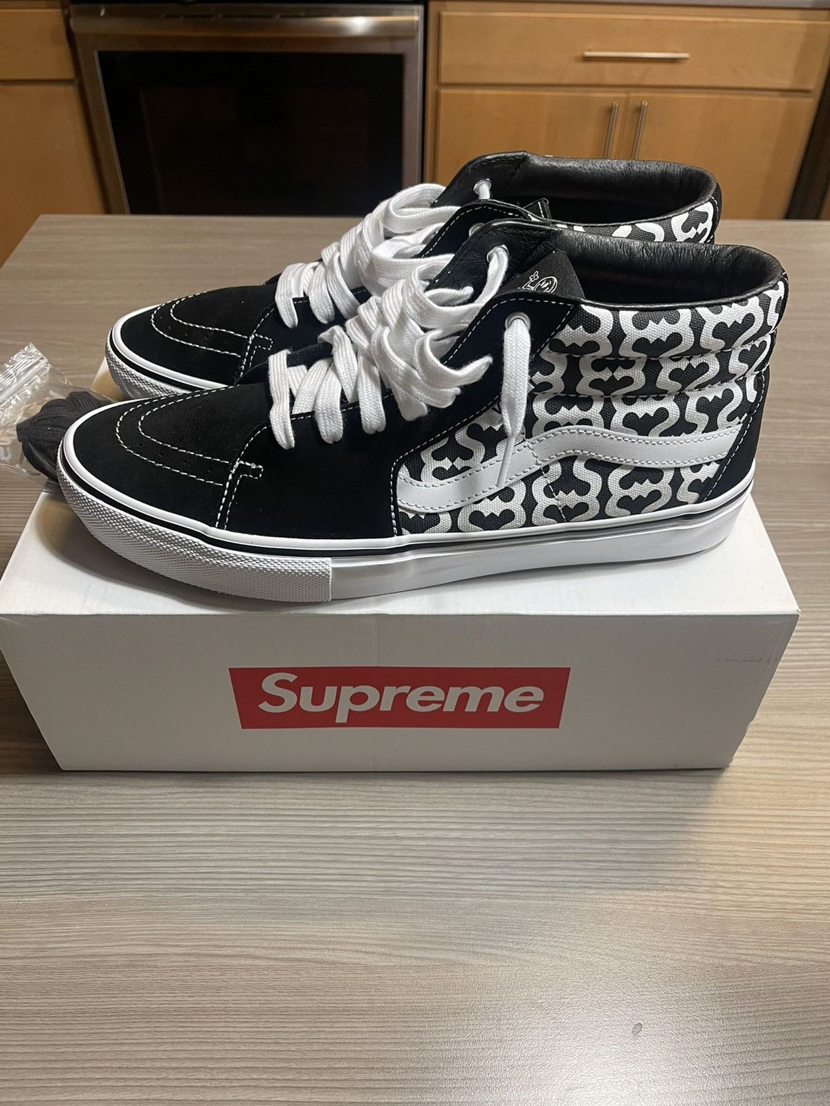 Supreme Supreme Vans Grosso Mid Monogram S Logo Black Size 8