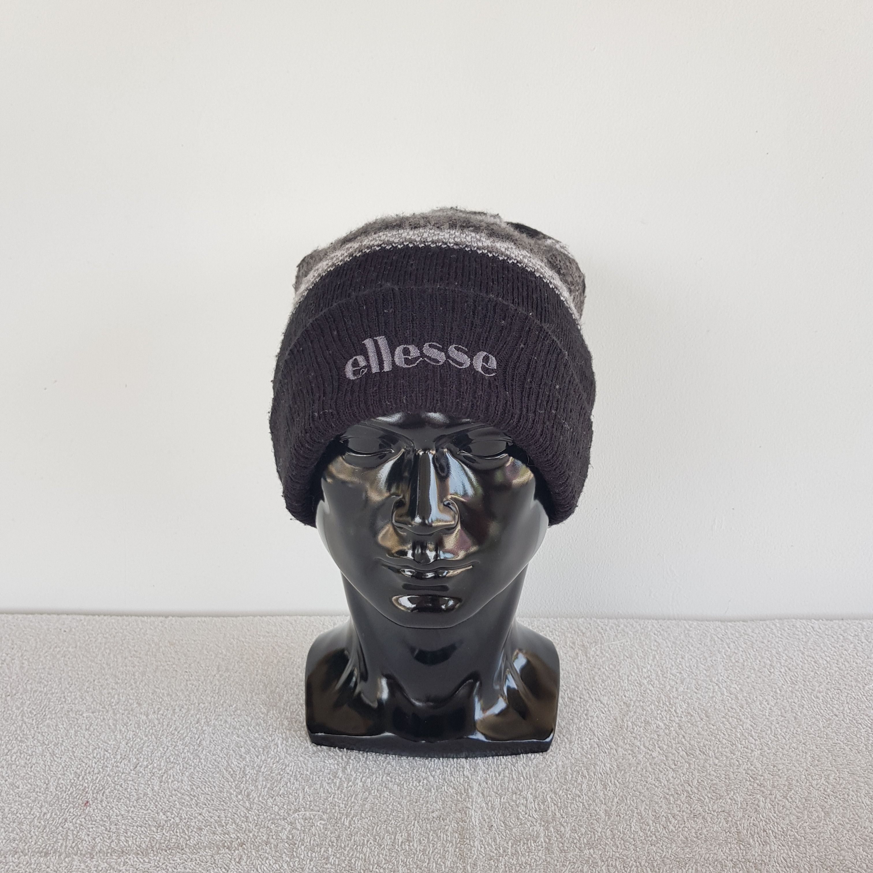 Ellesse × Vintage Vintage Ellesse Beanie Snow Cap Knitted Hats - AC10378. Size ONE SIZE - 1 Thumbnail