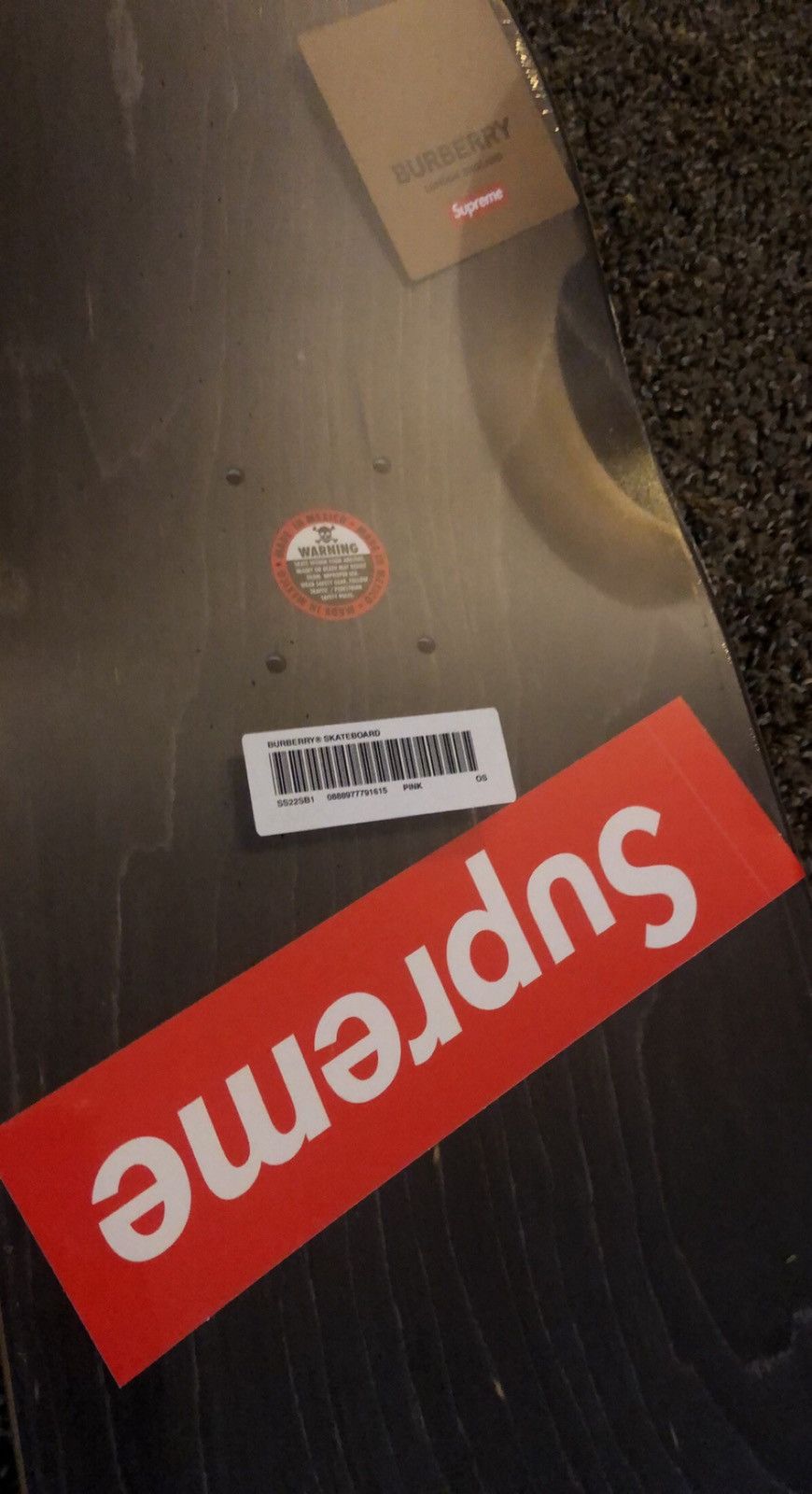 Burberry × Supreme Supreme Burberry Deck Size ONE SIZE - 3 Thumbnail