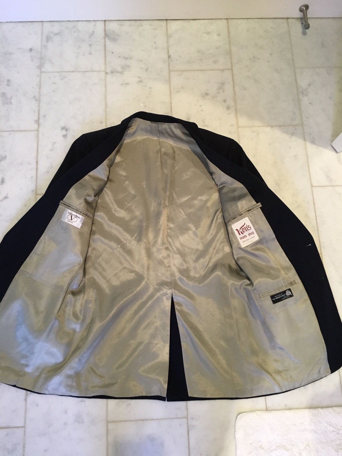 Valentino Valentino Two Button Blazer Size 38R - 3 Thumbnail