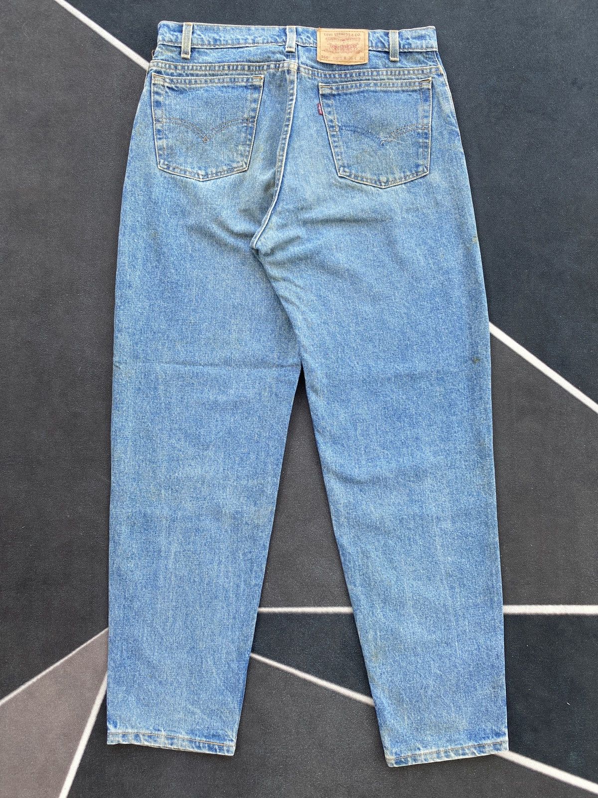 Levi's VINTAGE LEVIS 550 RELAXED FIT TAPERED LEG JEANS-J452 Size US 36 / EU 52 - 3 Thumbnail