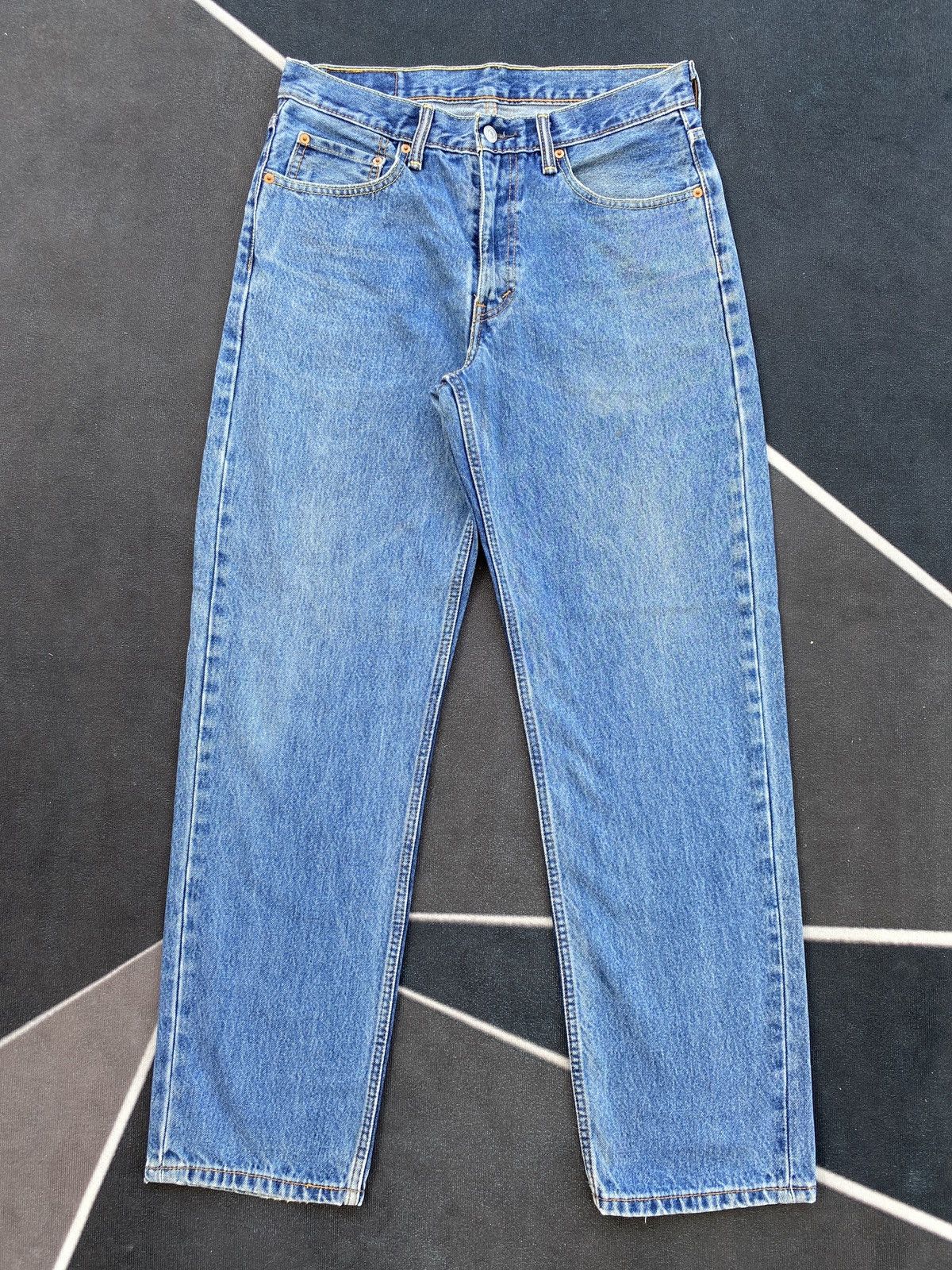 Levi's VINTAGE LEVIS 550 BLUE JEANS -J455 Size US 33 - 1 Thumbnail
