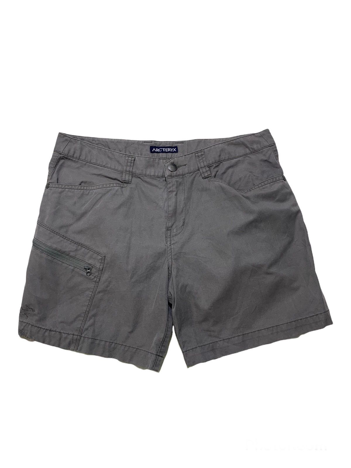 Arc'teryx cargo woman short pants