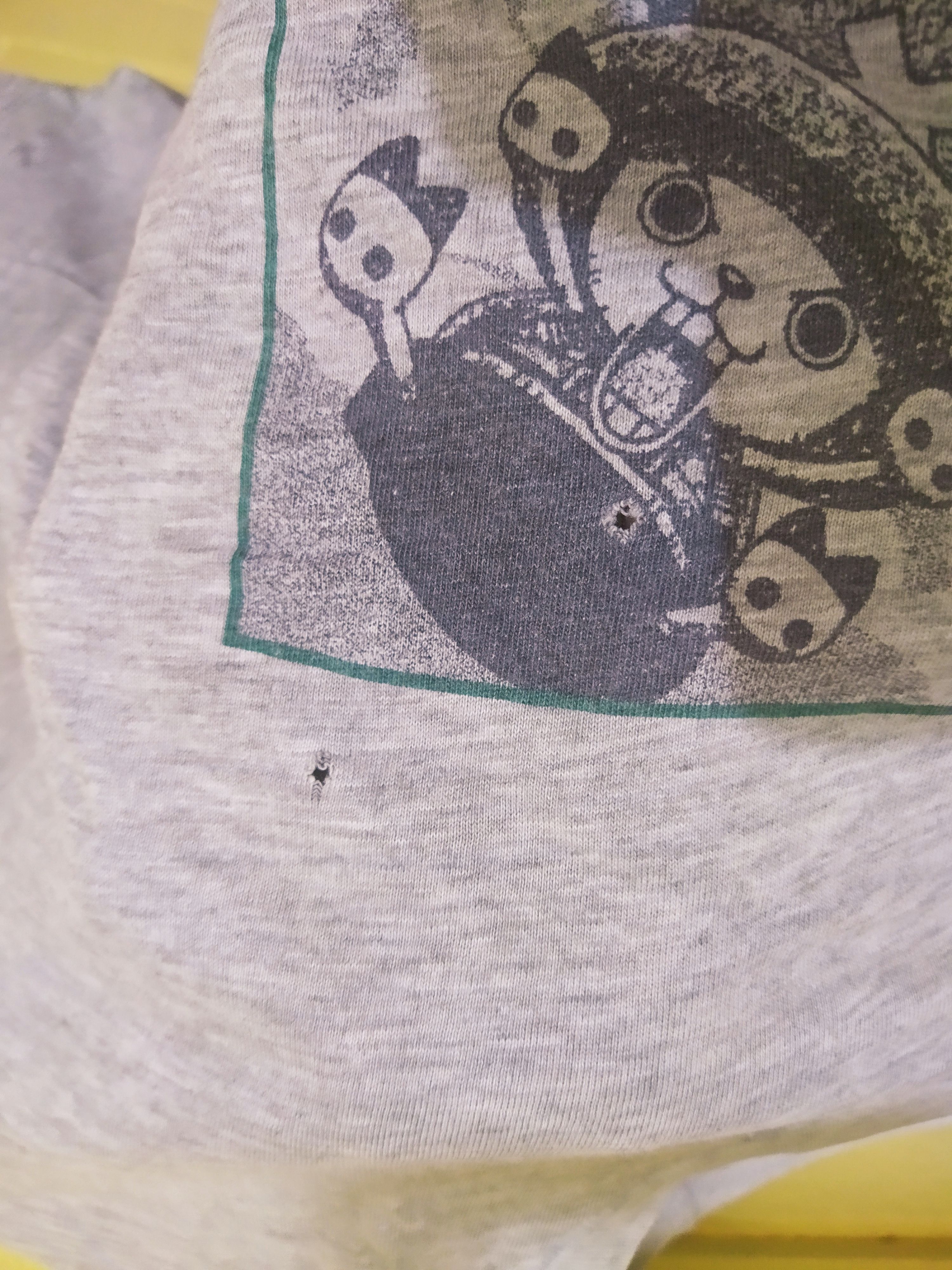 Anime One Piece x Uniqlo vintage Tshirt Rare Graphics Size US M / EU 48-50 / 2 - 8 Thumbnail