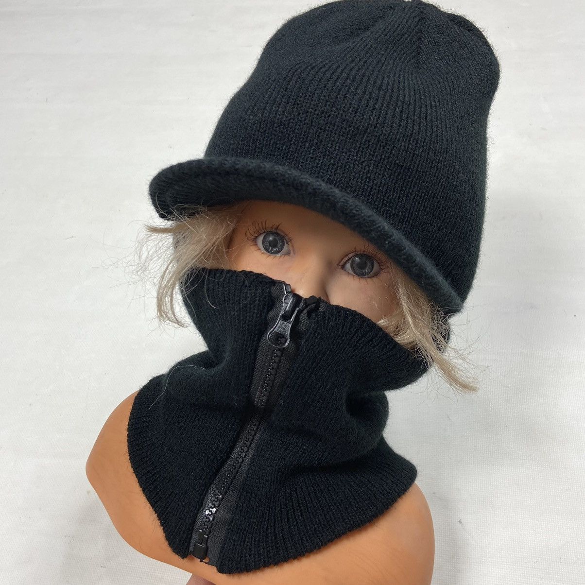 Other RAF SIMONS STYLE VINTAGE VISOR ZIP MASK Size ONE SIZE - 1 Thumbnail