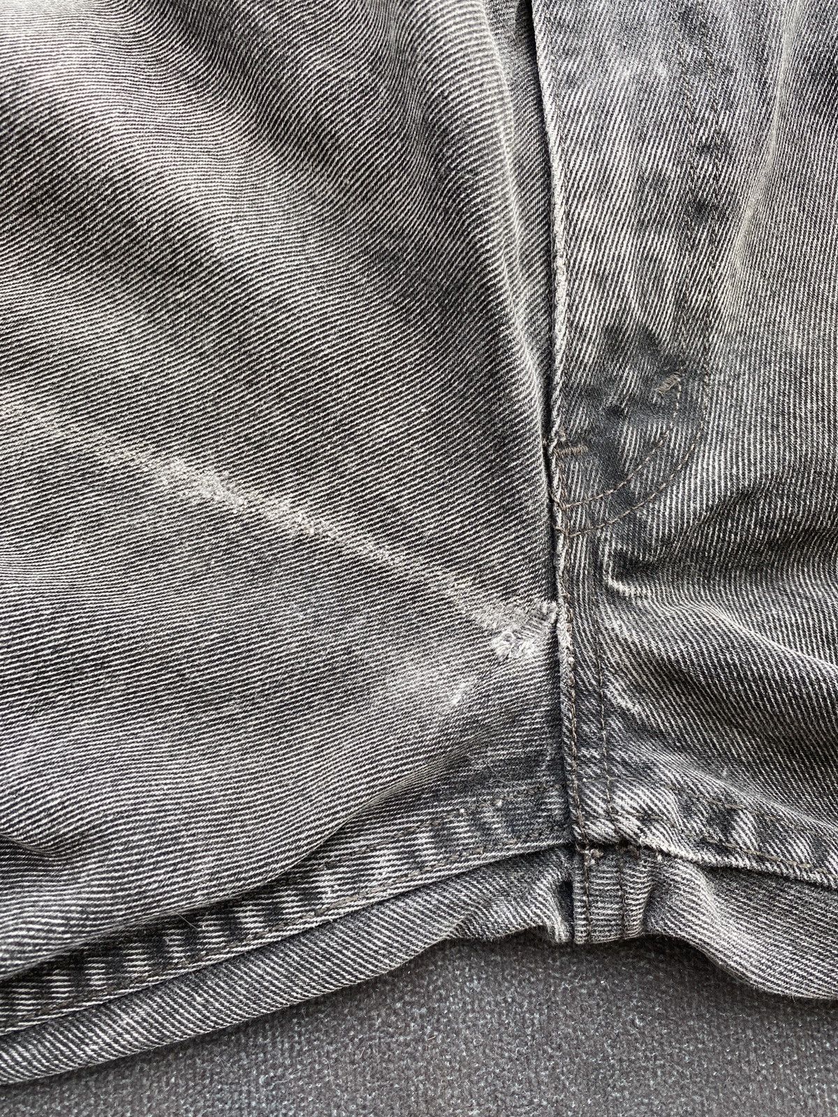 Levi's VINTAGE LEVIS 550 DISTRESSED FADED BLACK JEANS-J457 Size US 31 - 11 Thumbnail