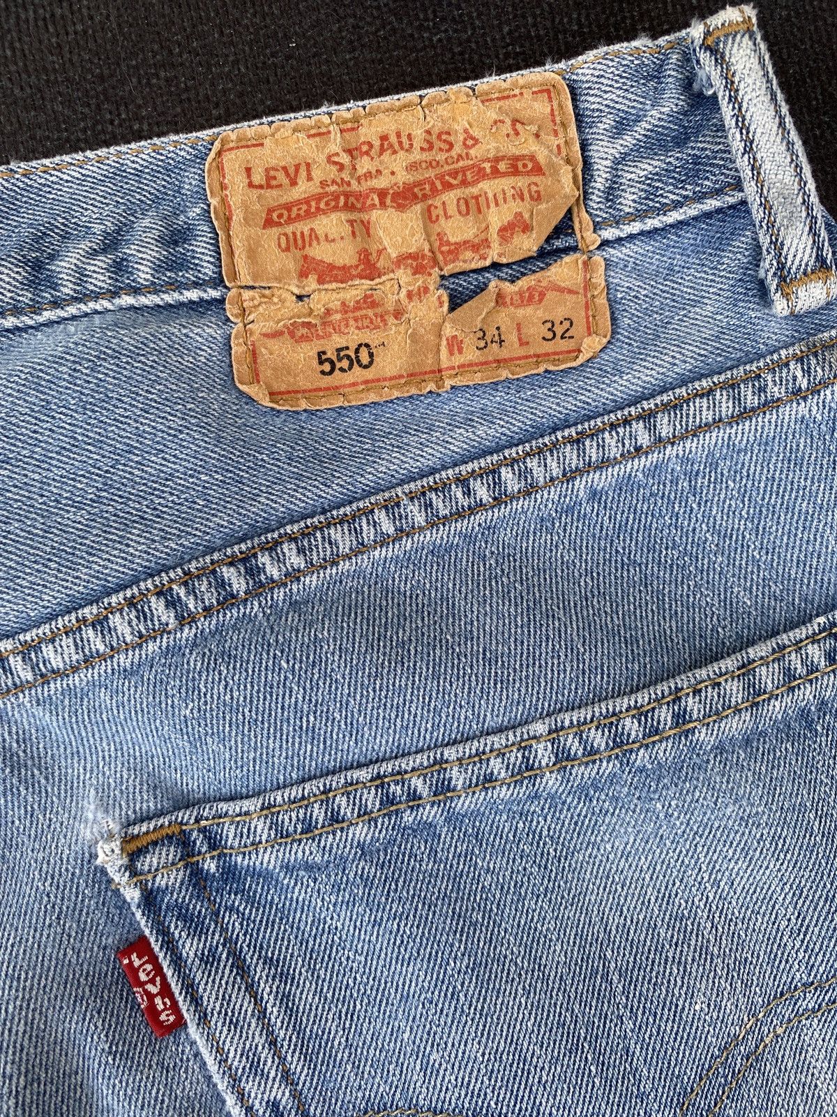Levi's VINTAGE LEVIS 550 PAINTED BLUE JEANS-J460 Size US 35 - 9 Thumbnail