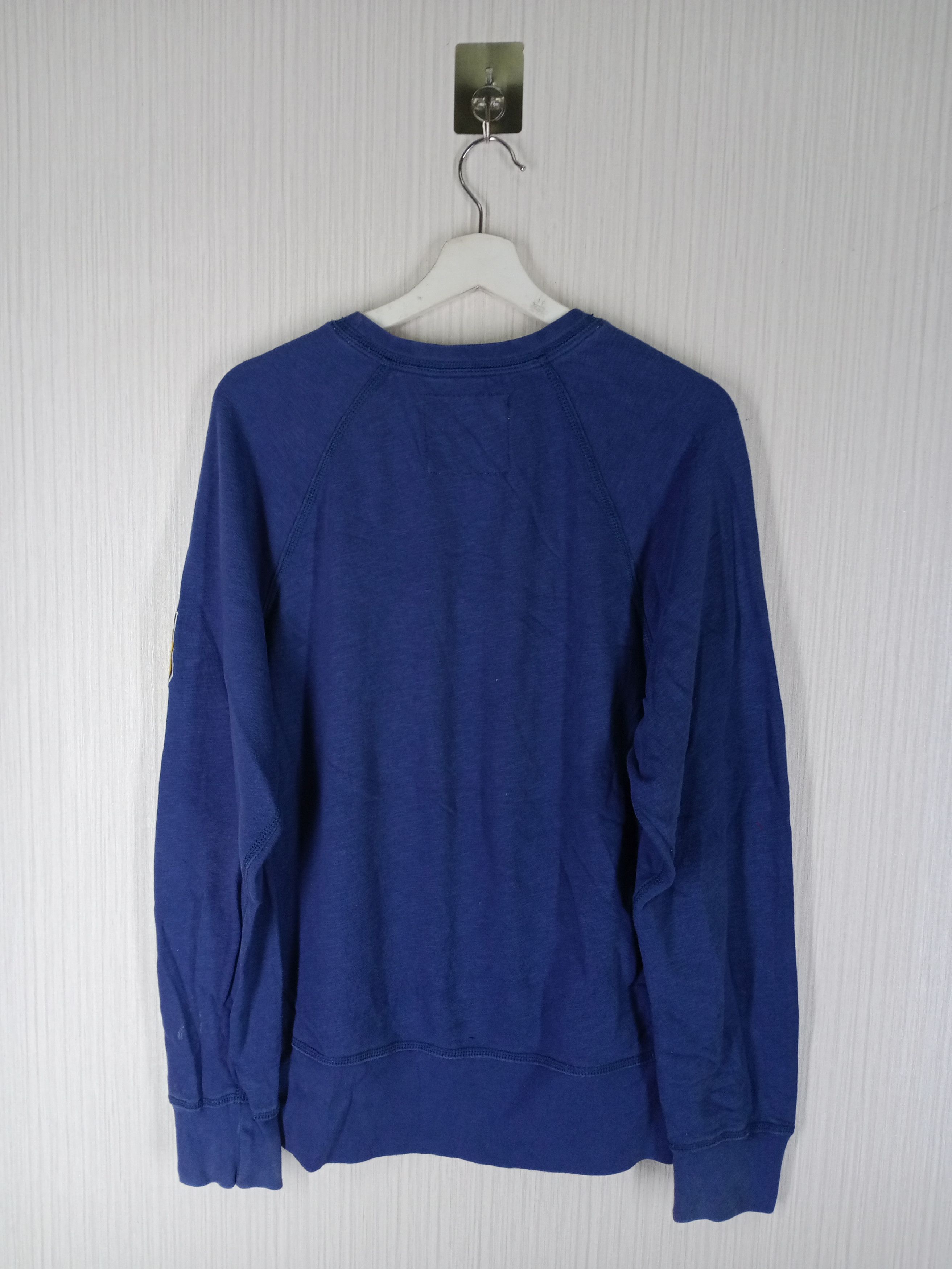 Disney × Japanese Brand × Mickey Mouse Vintage Disney Park Embroidery Big Logo Sweatshirt Size US L / EU 52-54 / 3 - 4 Thumbnail