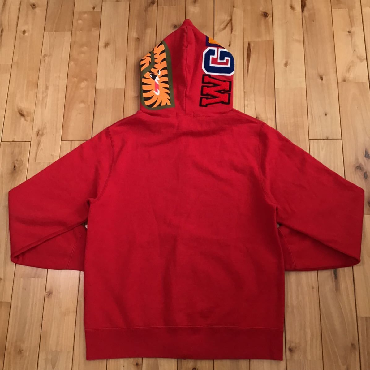 Bape 💫Glow in the dark💫 🔥XL🔥 Shark full zip hoodie Red BAPE Size US XL / EU 56 / 4 - 7 Thumbnail