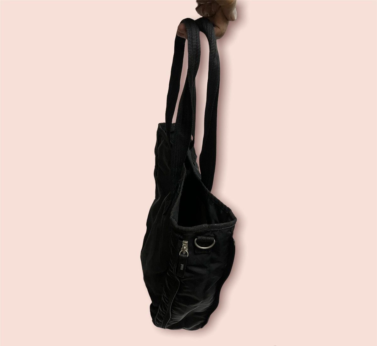 Japanese Brand × Jun Takahashi × Uniqlo VINTAGE UNIQLO UTILITY POLYESTER TOTE 2 WAY Size ONE SIZE - 4 Thumbnail
