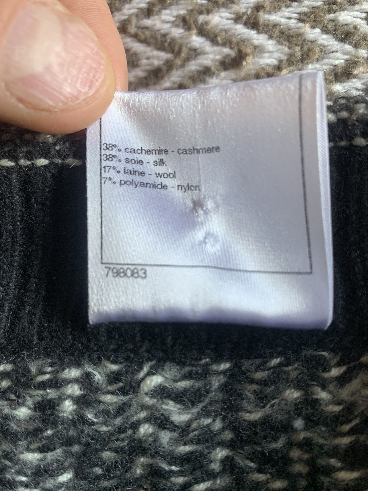 Chanel Chanel cashmere skirt Size 28" / US 6 / IT 42 - 4 Thumbnail