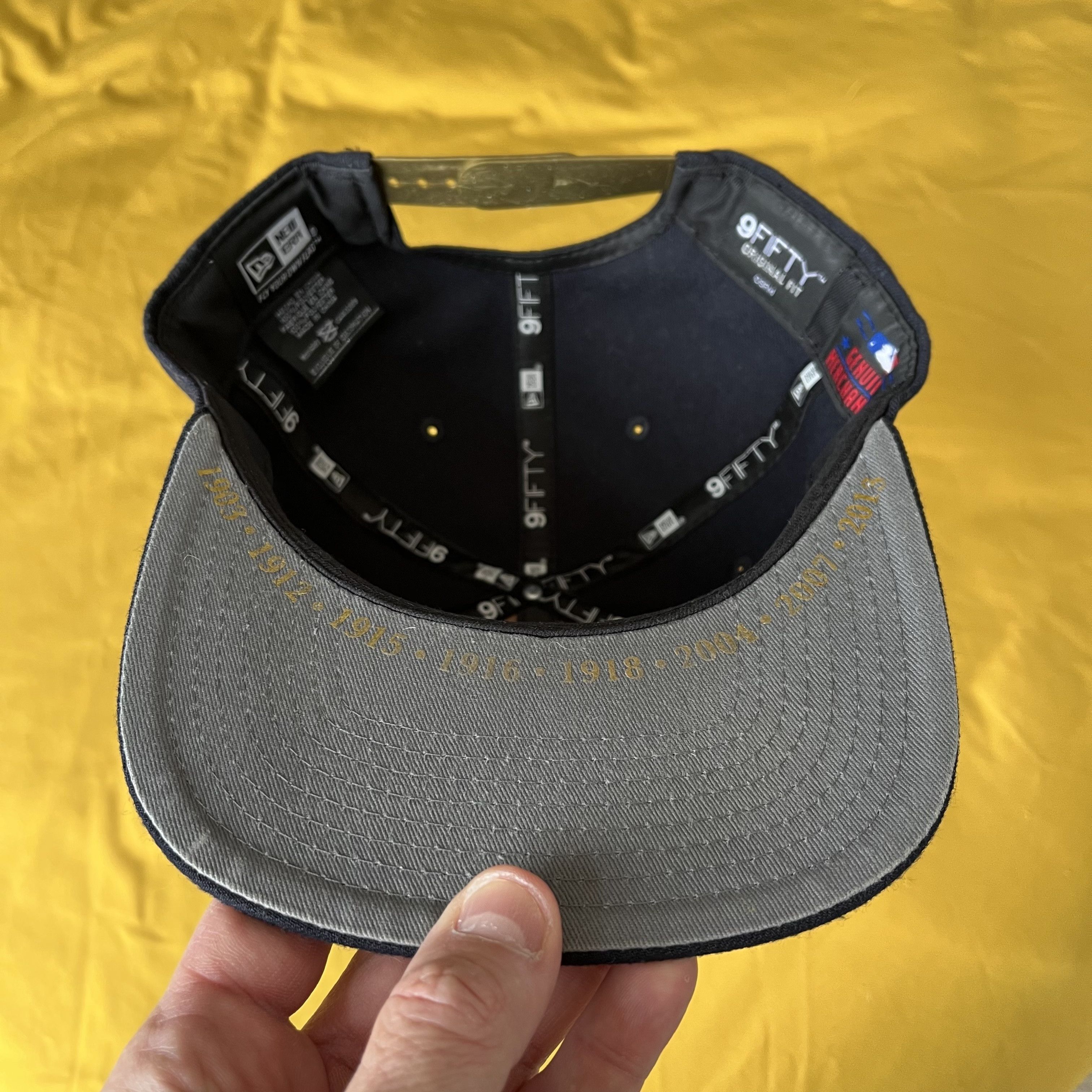 New Era RARE GOLD New Era Boston Red Sox 8 World Series Snapback Size ONE SIZE - 6 Thumbnail