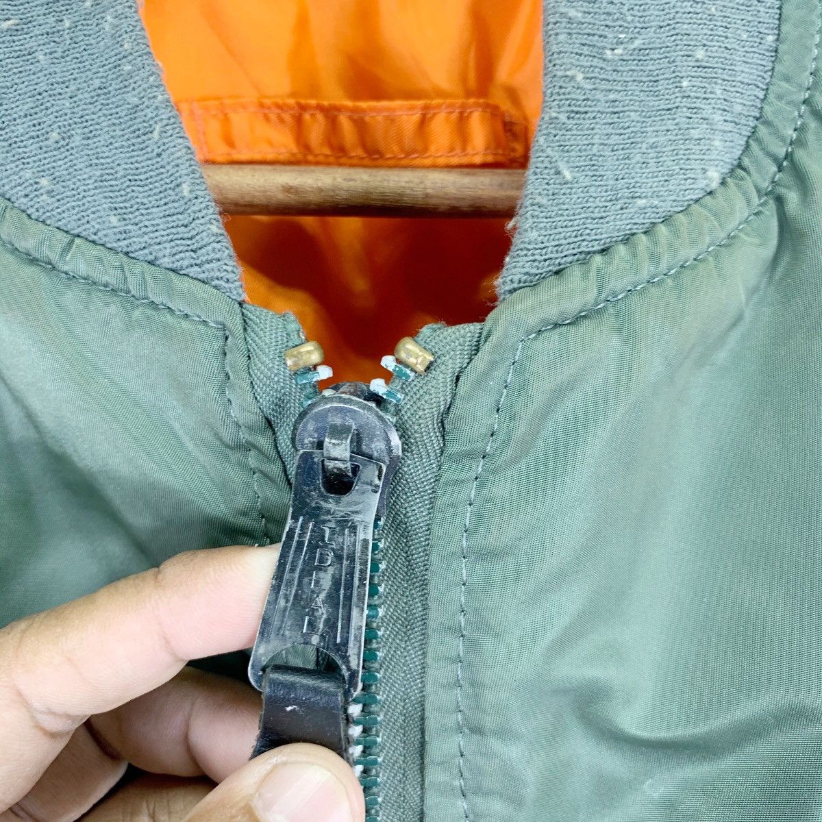 Alpha Industries VINTAGE ALPHA INDUSTRIES MILITARY BOMBER JACKET Size US L / EU 52-54 / 3 - 5 Thumbnail