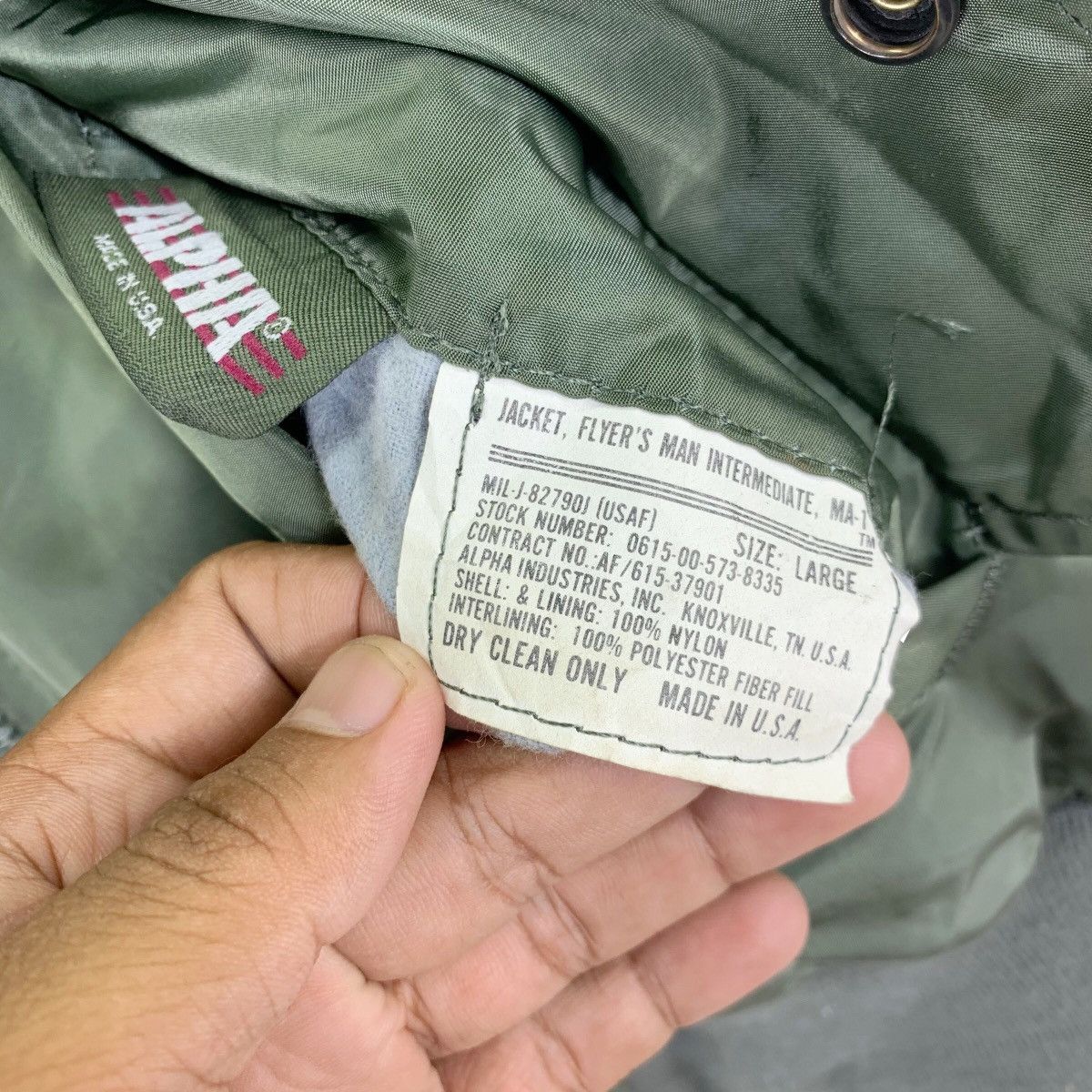 Alpha Industries VINTAGE ALPHA INDUSTRIES MILITARY BOMBER JACKET Size US L / EU 52-54 / 3 - 6 Thumbnail
