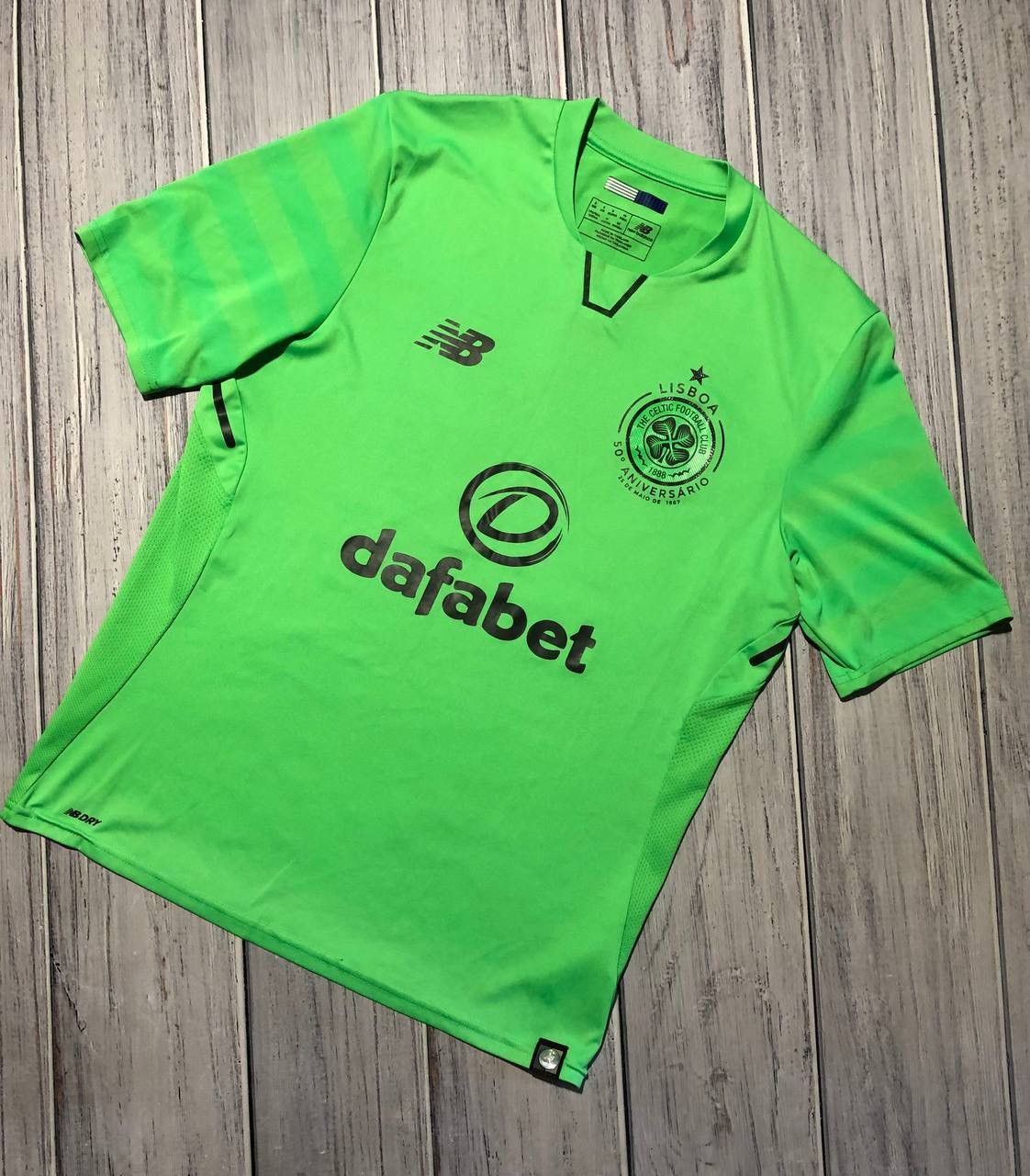 New Balance New Balance Celtic 2017 2018 Third Shirt Soccer Jersey Size US S / EU 44-46 / 1 - 1 Thumbnail