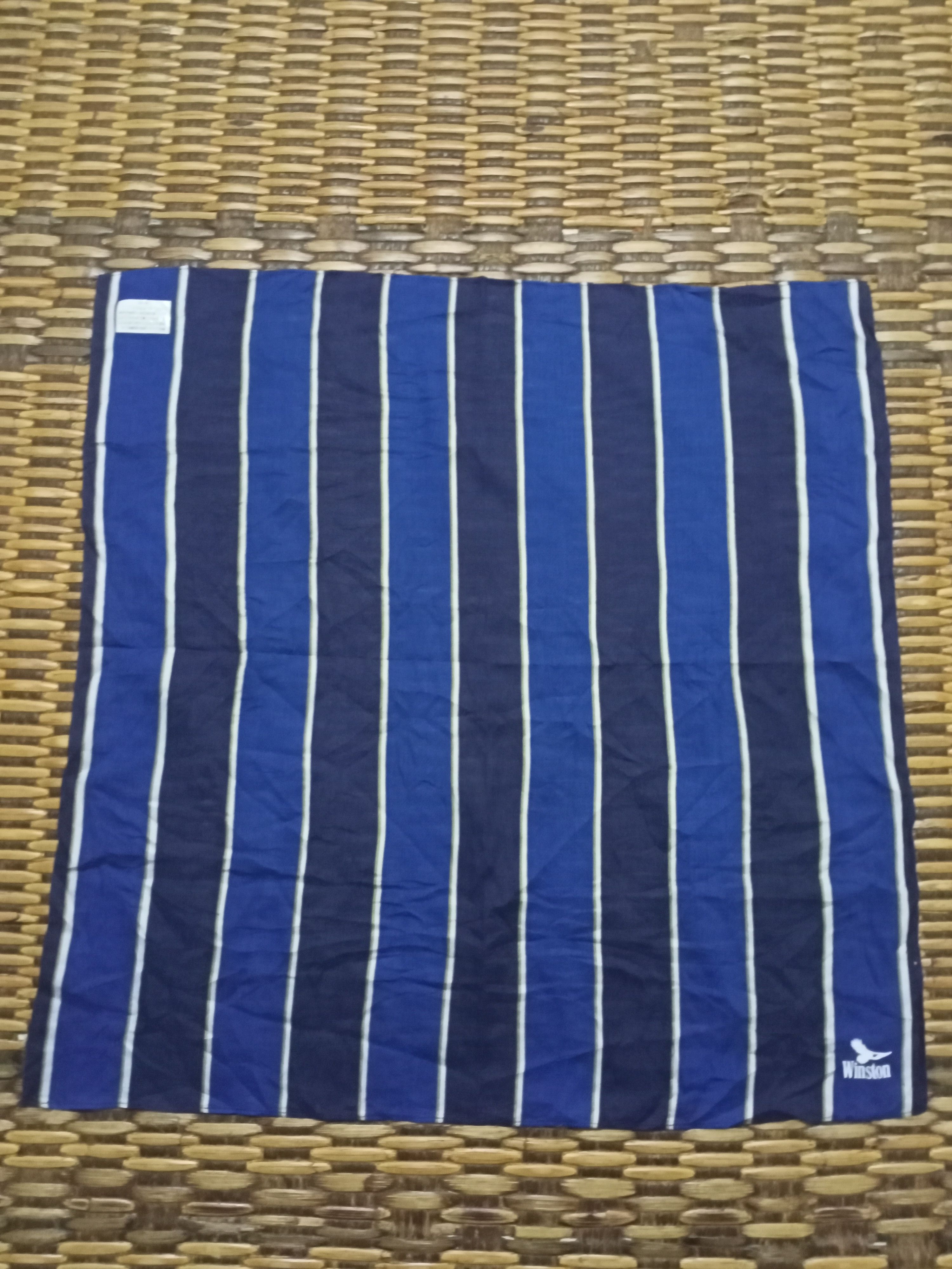 Vintage Vintage Winston Handkerchied Neckerchief Pocket Square Size ONE SIZE - 2 Thumbnail