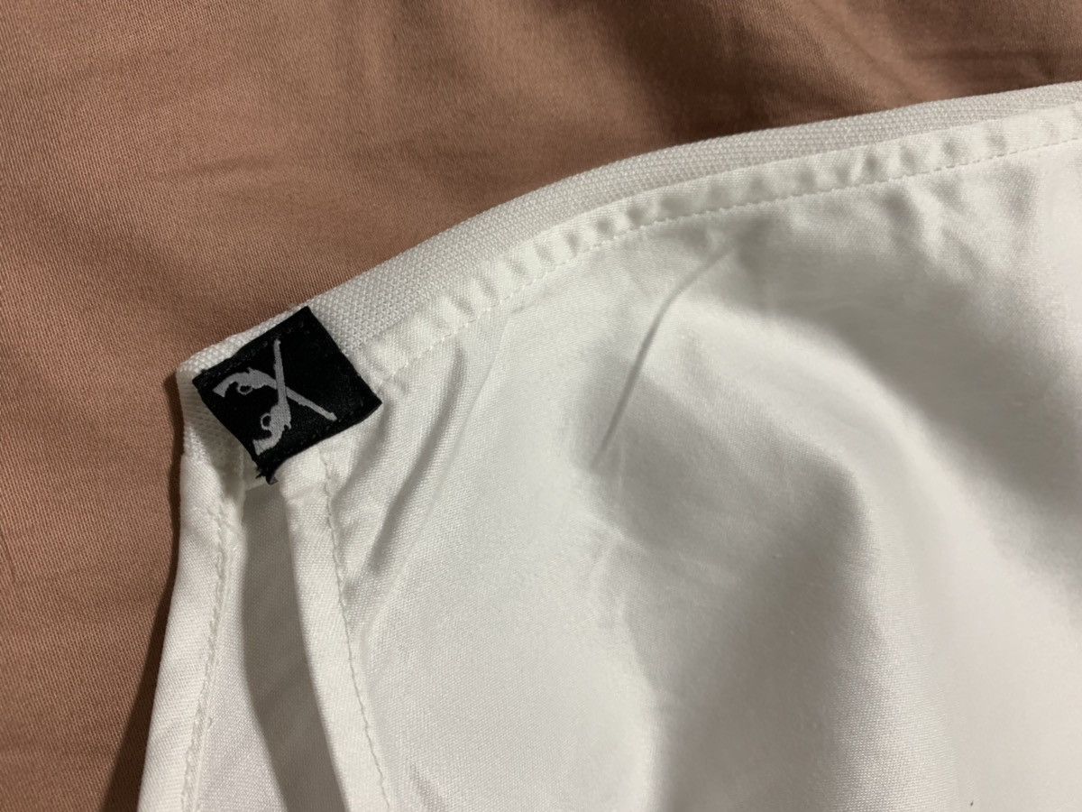Mastermind Japan × Roar White Dress Shirt With Swarovski Crystal Double Gun Logo Size US M / EU 48-50 / 2 - 6 Thumbnail