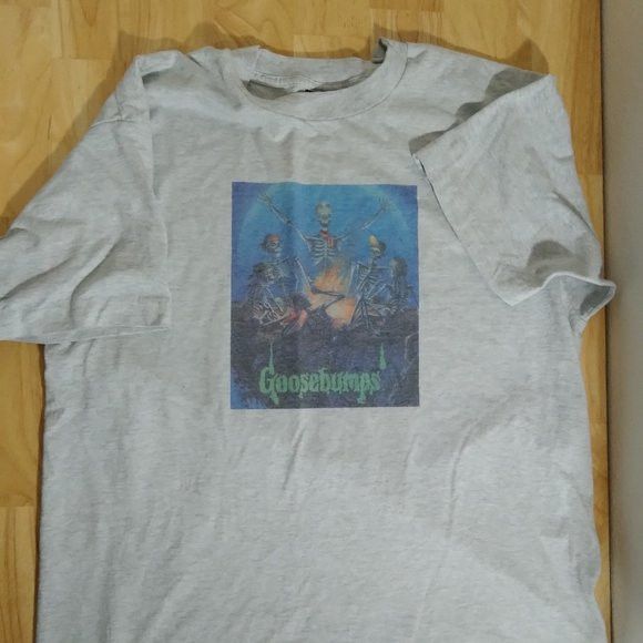 Vintage 90s Goosebumps Skeletons Campfire Graphic T-Shirt