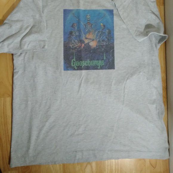 Vintage 90s Goosebumps Skeletons Campfire Graphic T-Shirt