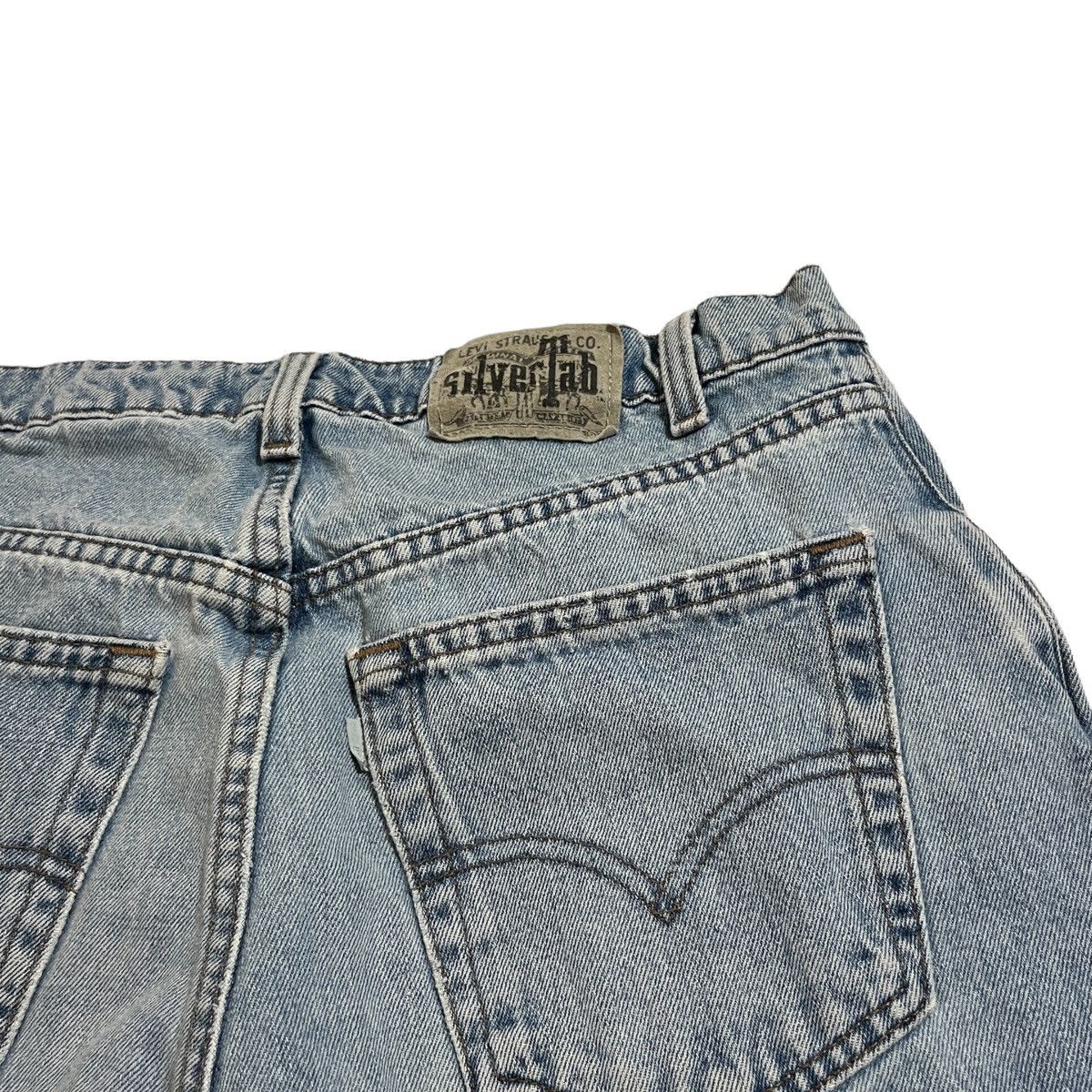 Levi's × Vintage Vintage Levi’s Silvertab Relaxed Shorts Size US 33 - 4 Thumbnail