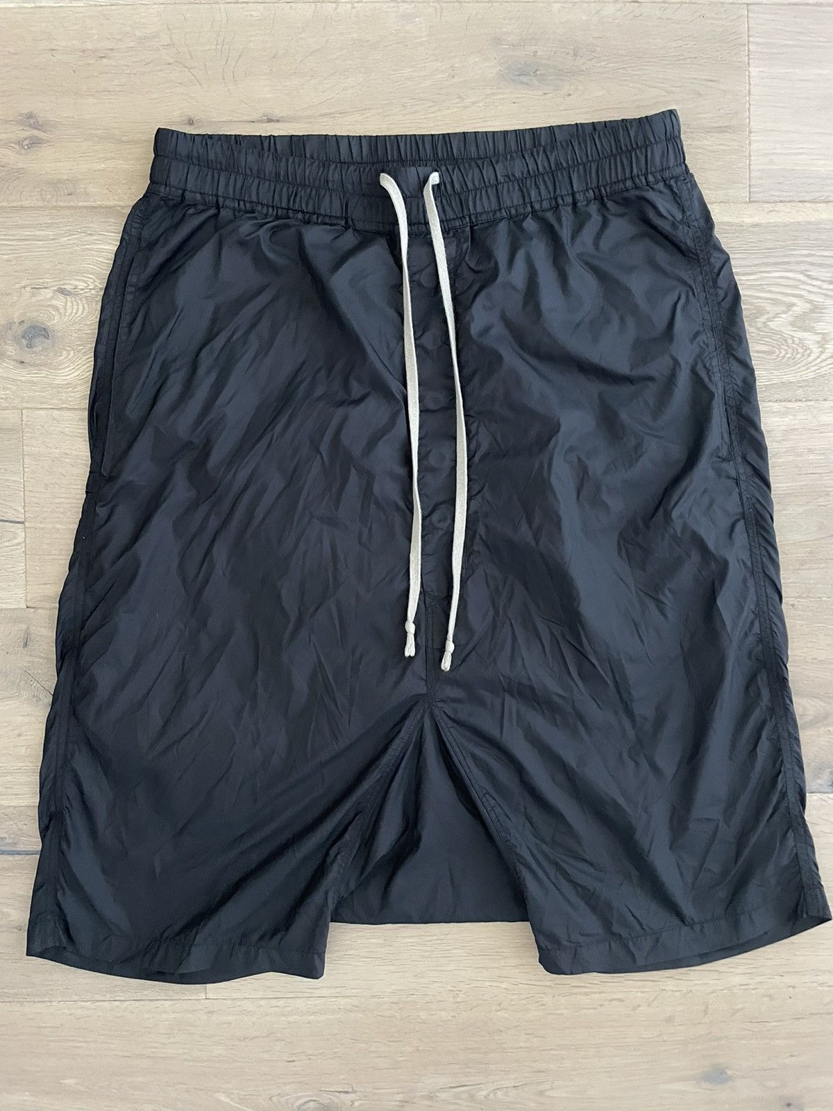 image of Rick Owens Drkshdw Nylon Pod Shorts in Black, Men's (Size 32)