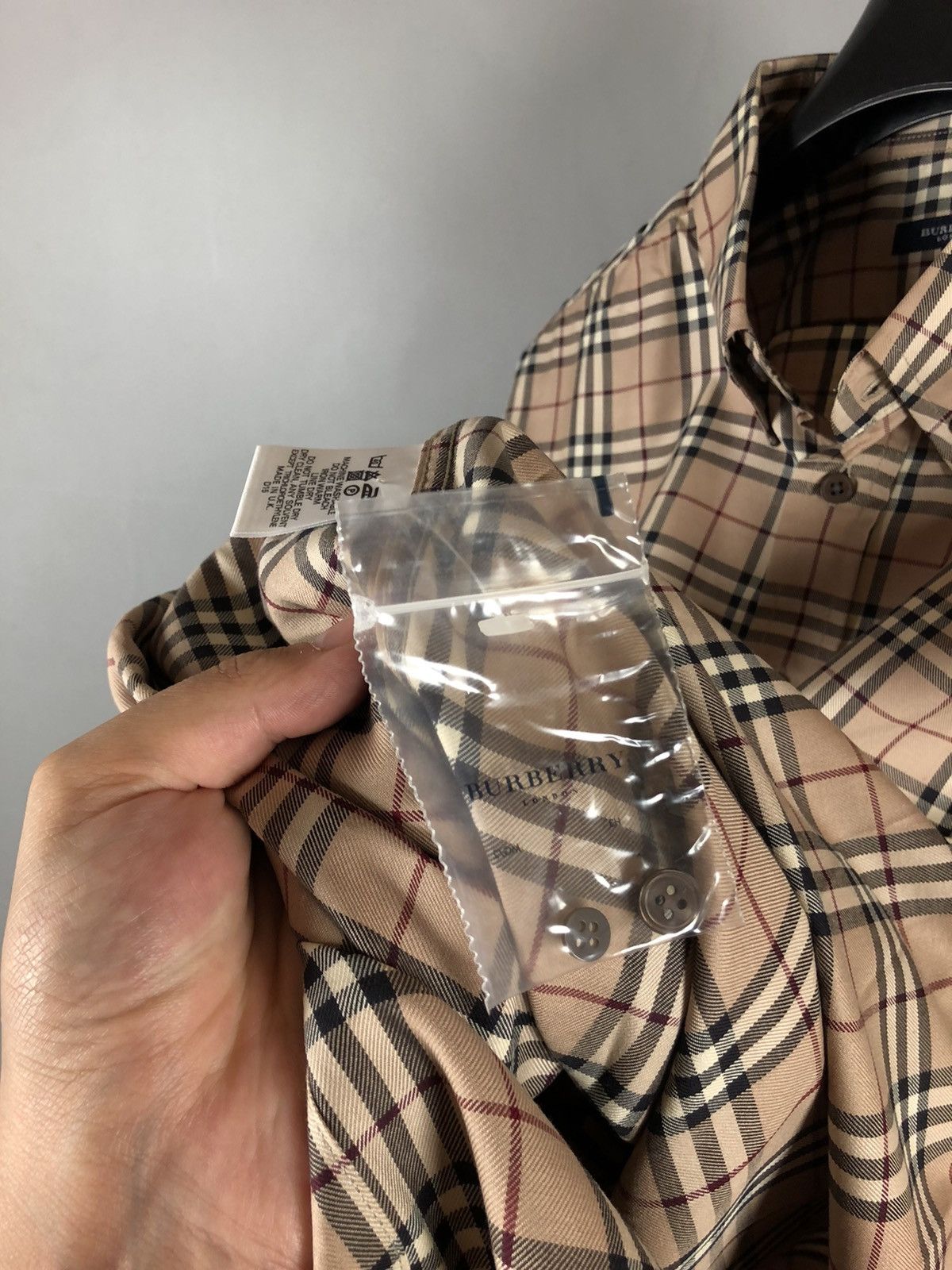 Burberry Burberry Fullprint Nova Check Short Sleeve Shirt Size US XL / EU 56 / 4 - 10 Thumbnail